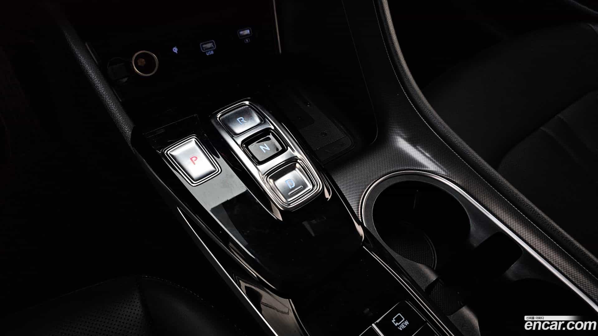 Sonata Hyundai 2022.1-INNER-009