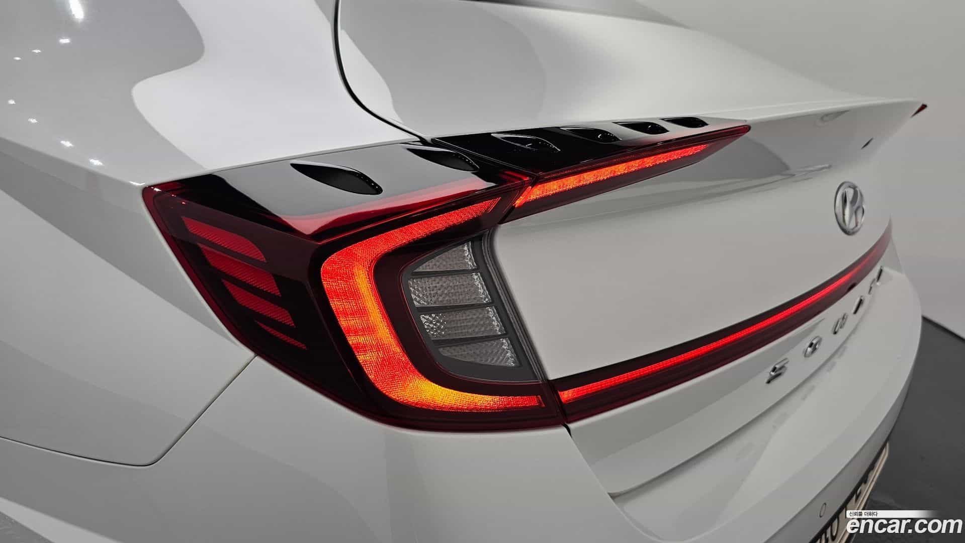 Sonata Hyundai 2022.1-OUTER-033