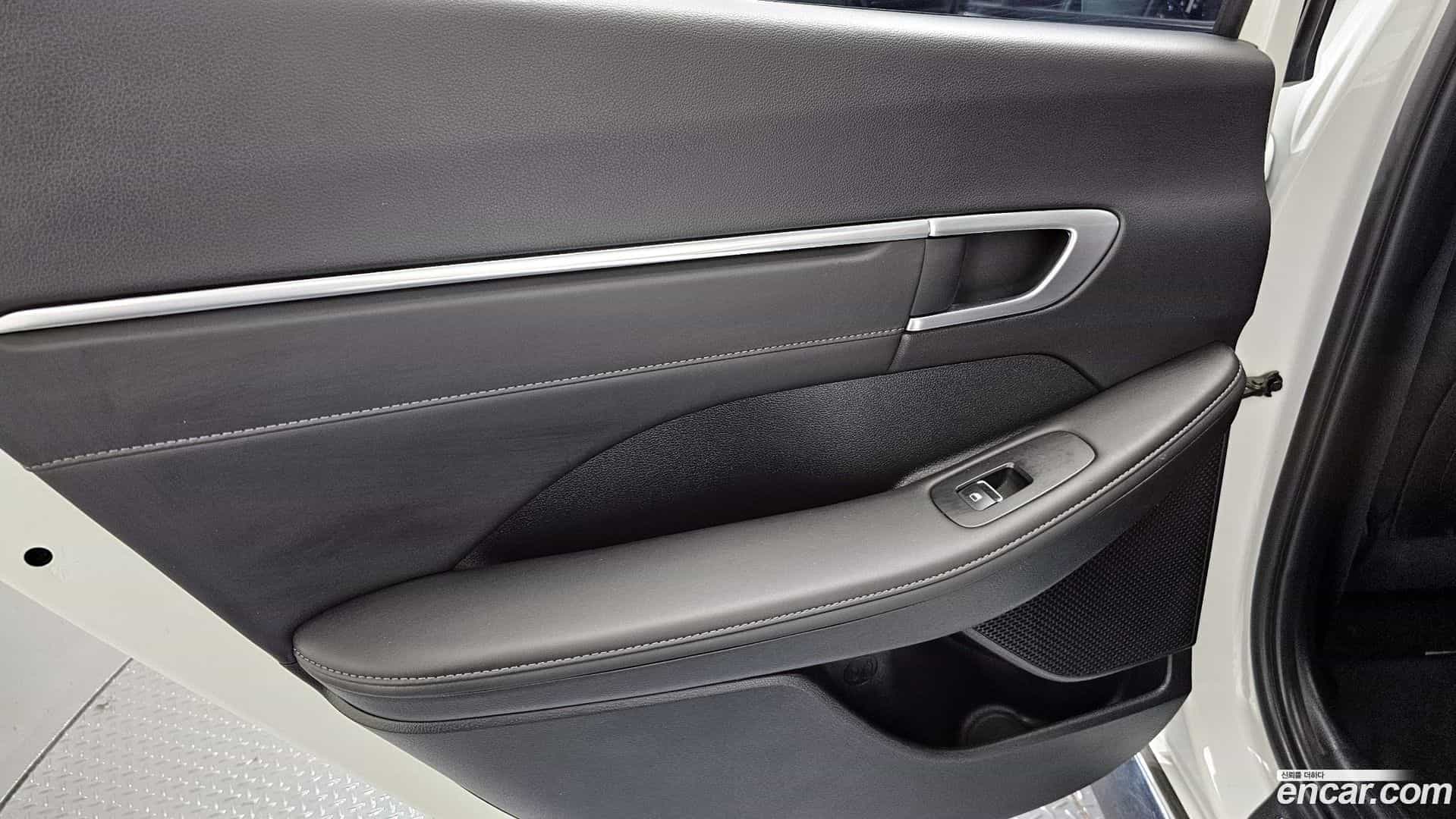 Sonata Hyundai 2022.1-INNER-035