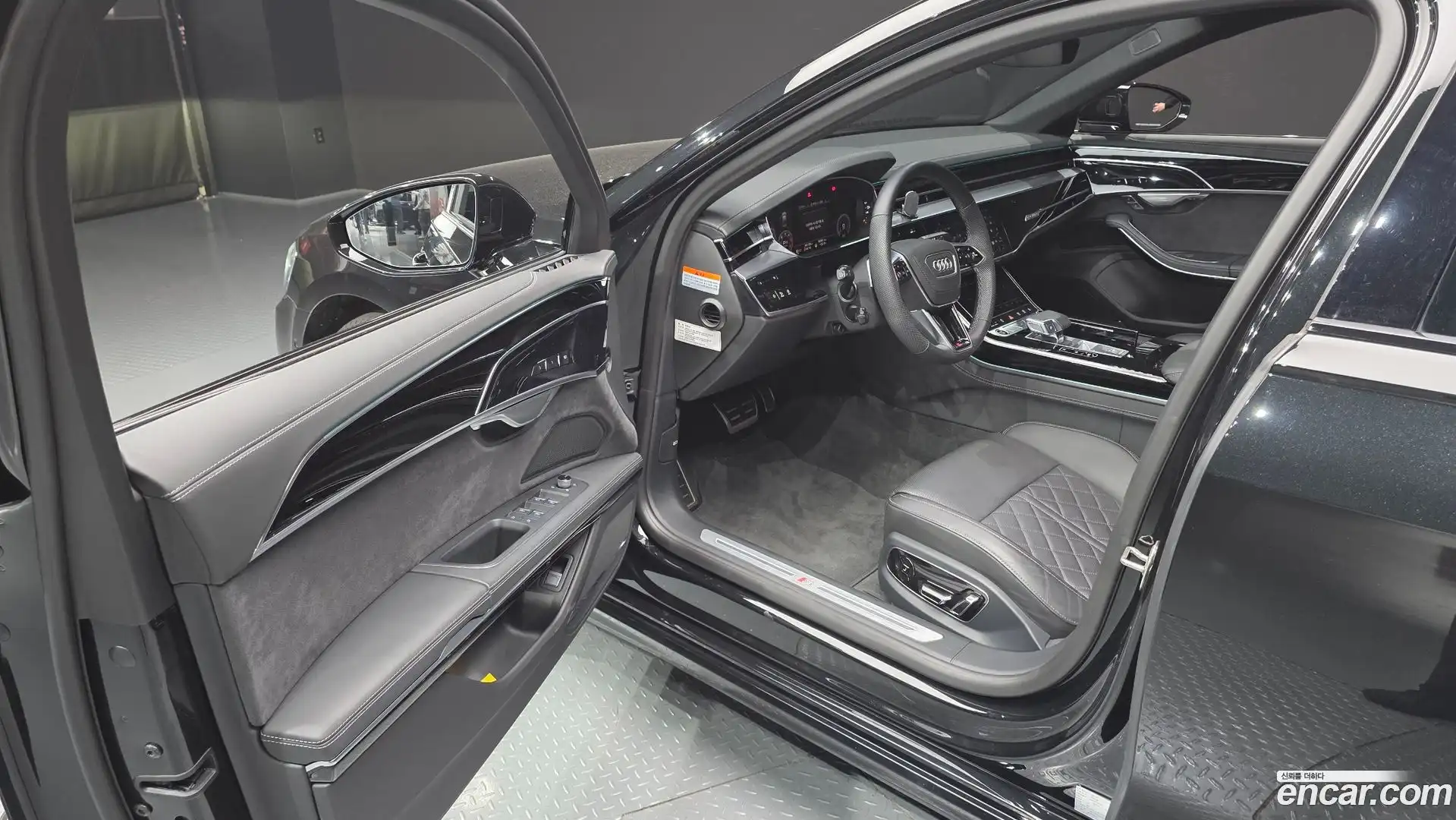 A8 Audi 2023.11-INNER-010