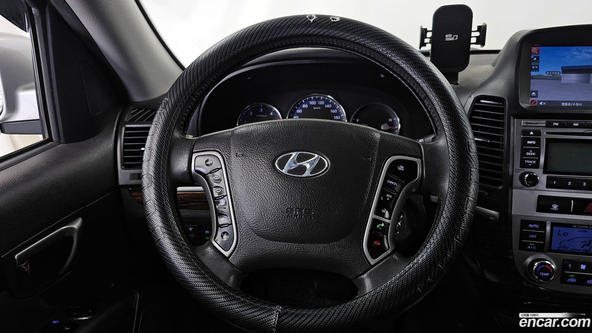 Main__Slider__Photo:Santafe Hyundai 2011.9-12