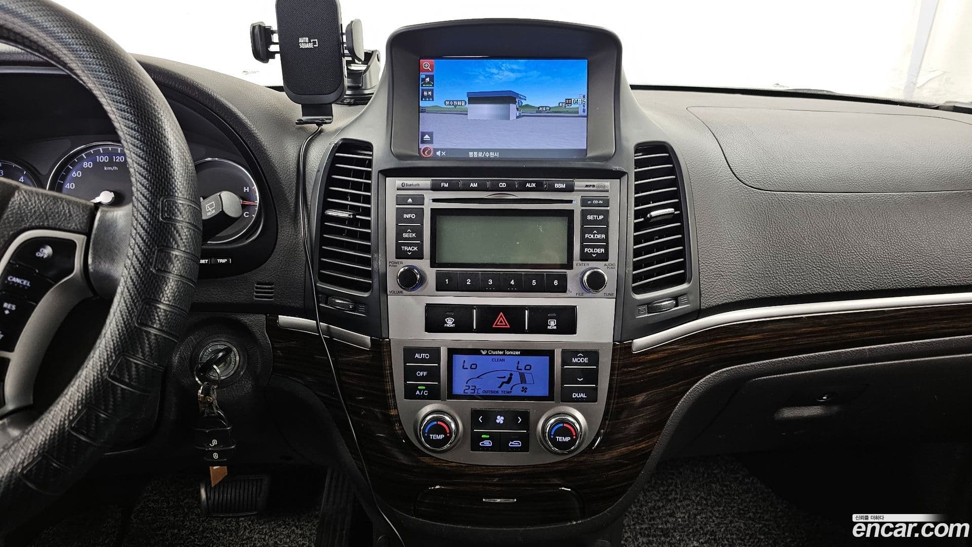 Main__Slider__Photo:Santafe Hyundai 2011.9-15