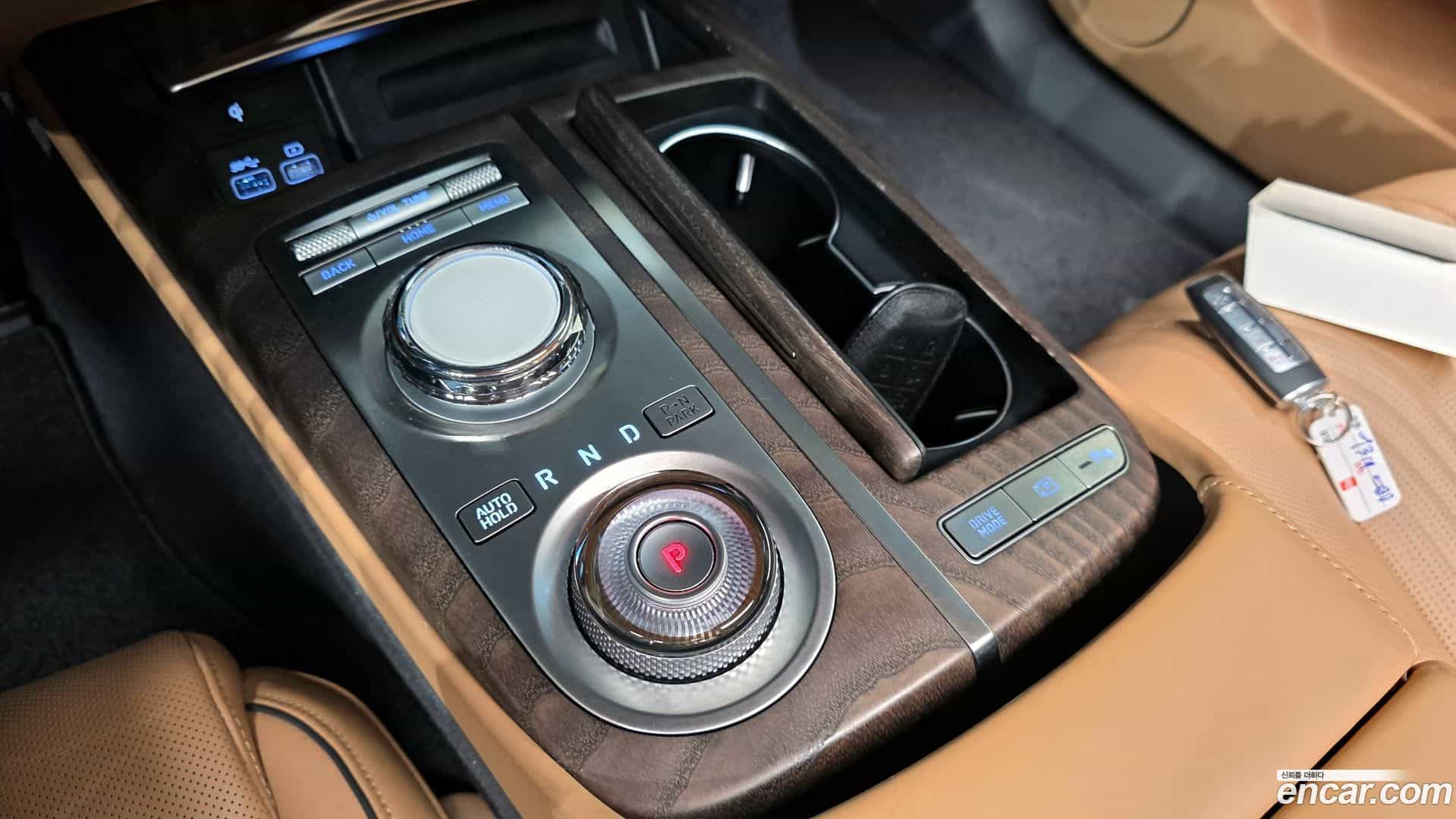 G80 Genesis 2023.1-INNER-009