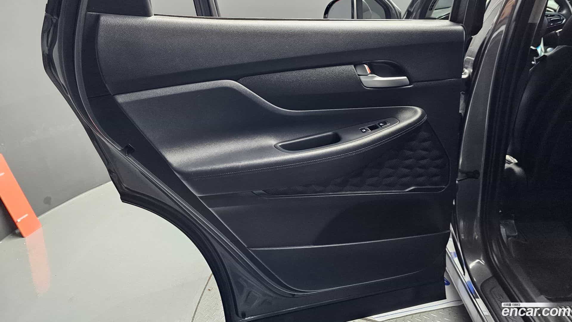 Santafe Hyundai 2018.3-INNER-035