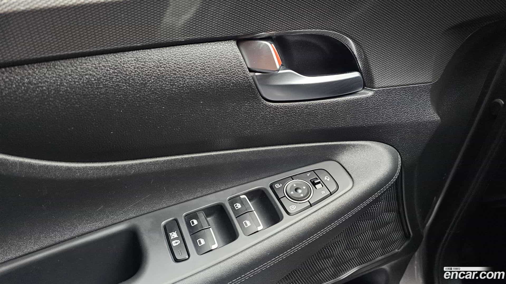 Santafe Hyundai 2018.3-OPTION-040