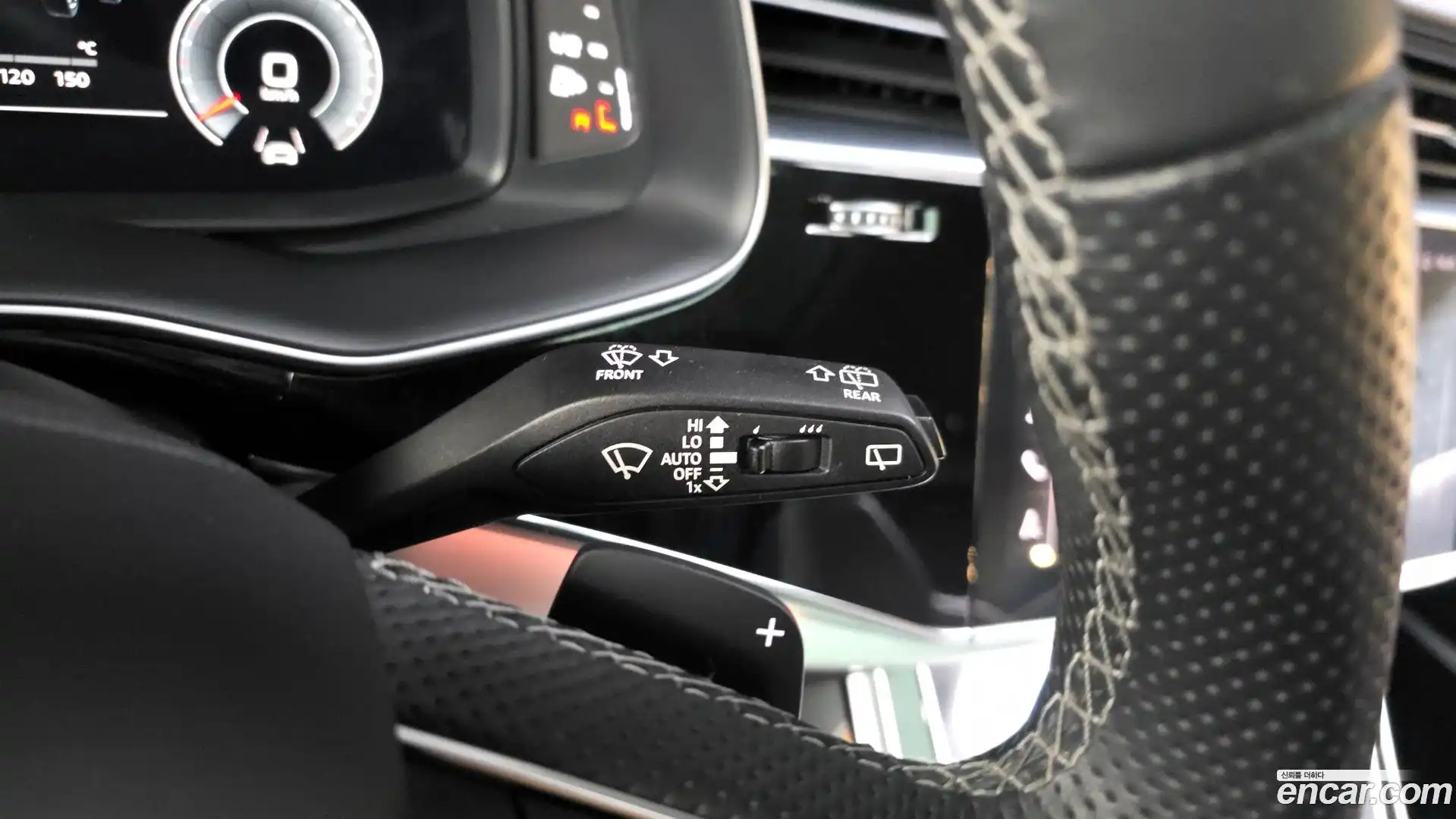 Q7 Audi 2022.11-OPTION-040