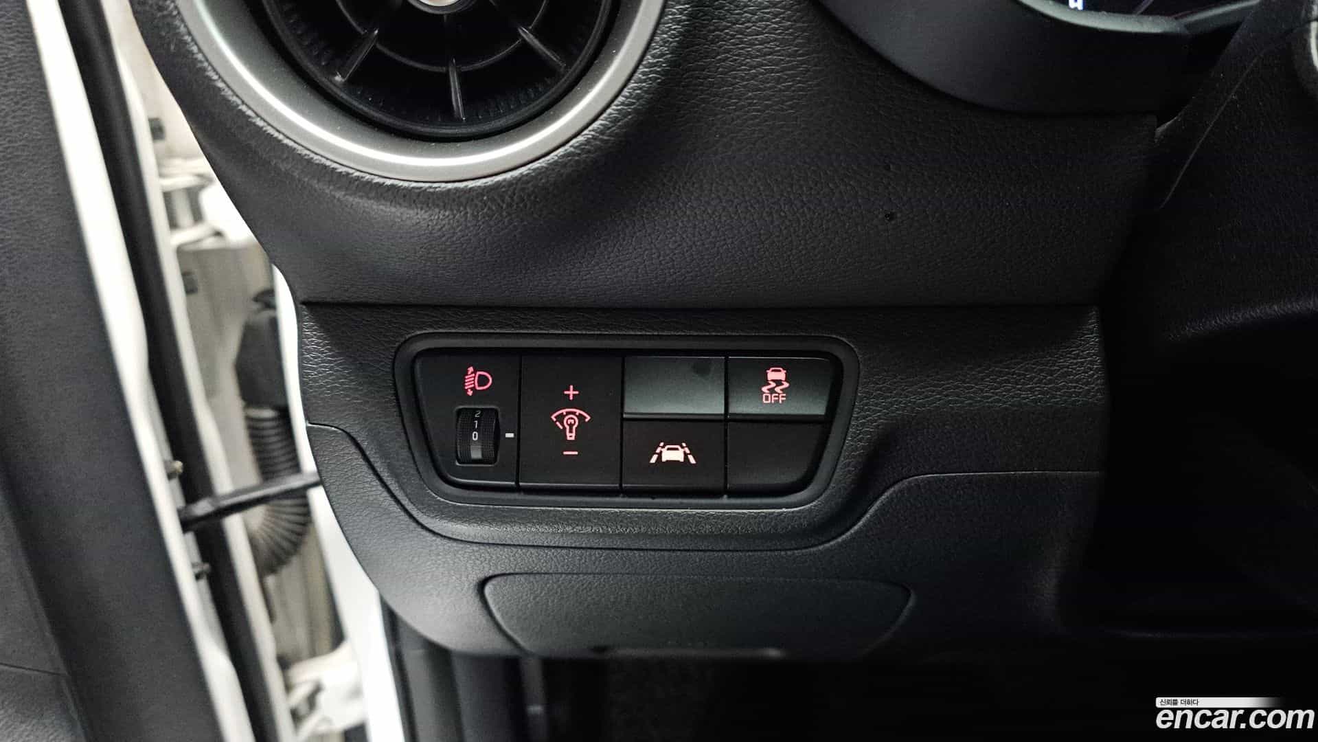 K3 Kia 2019.7-OPTION-021