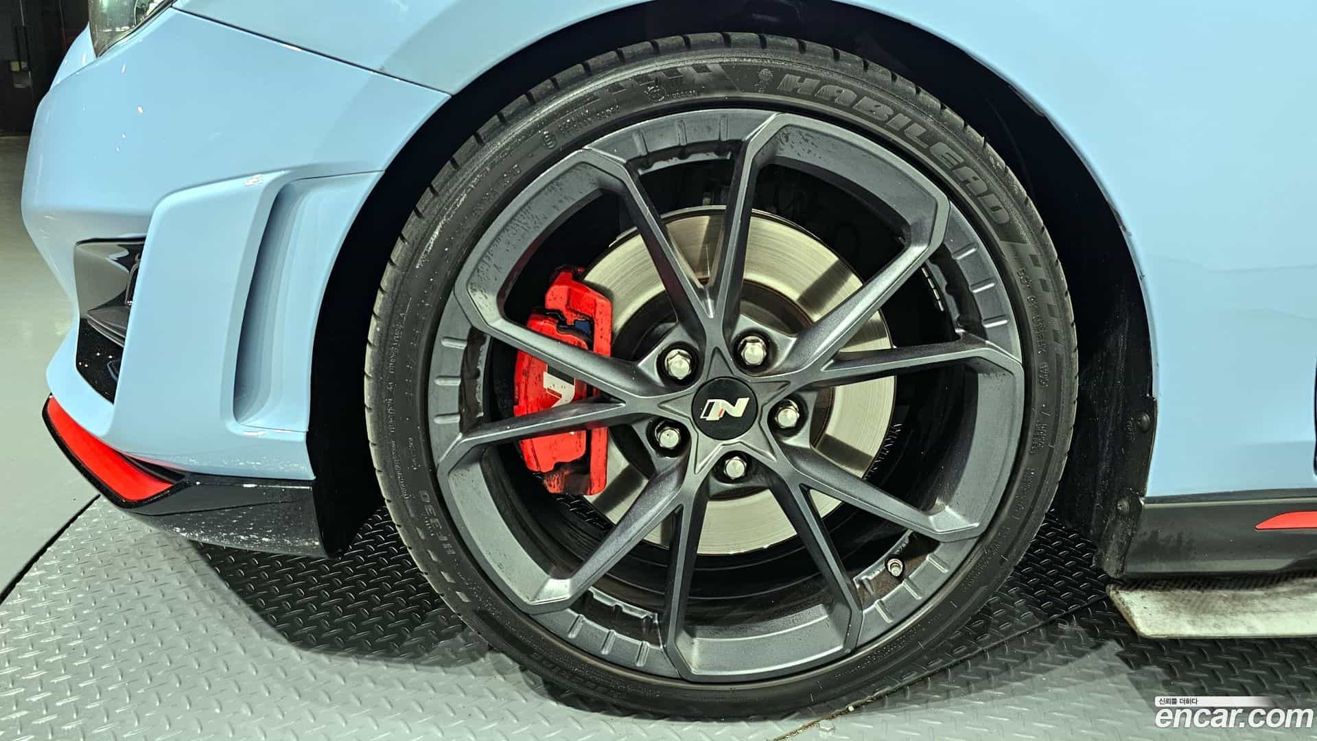 Veloster Hyundai 2018.9-OUTER-005