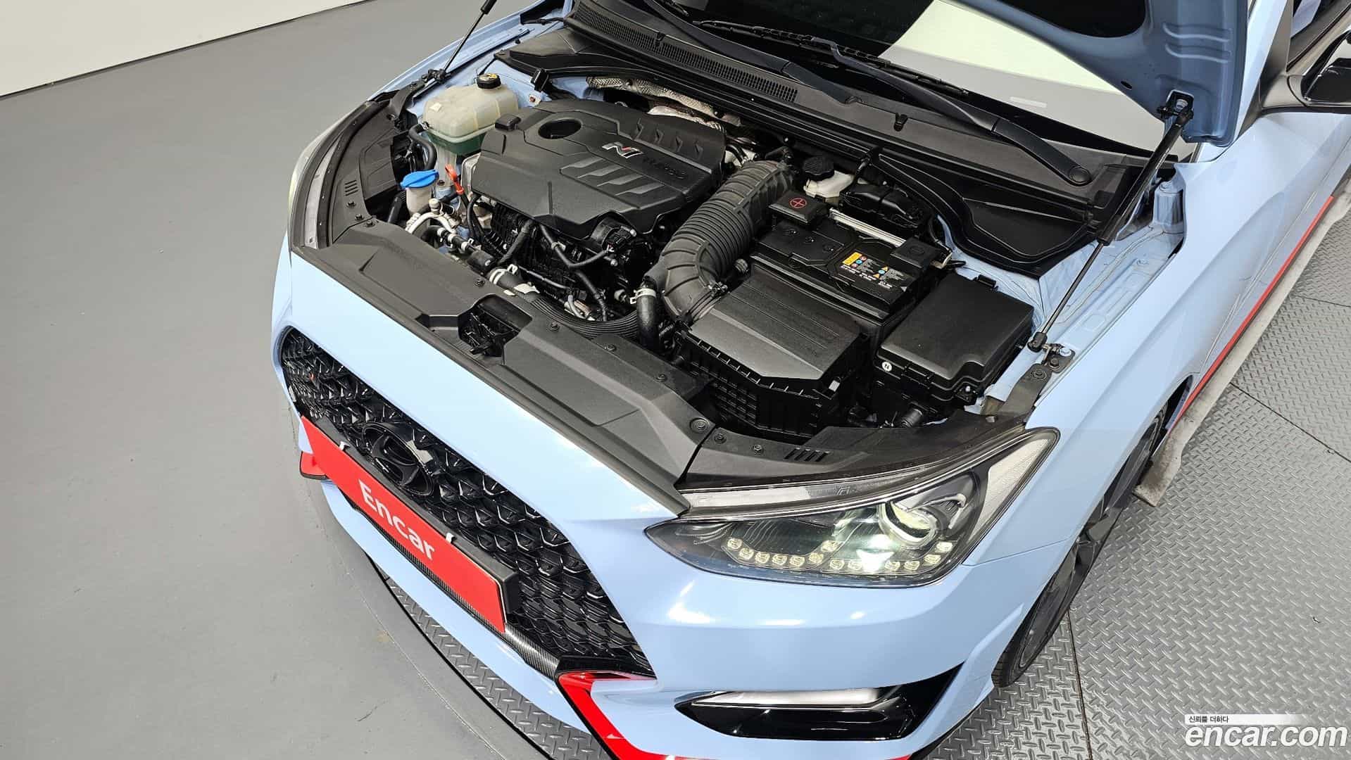 Veloster Hyundai 2018.9-OUTER-006