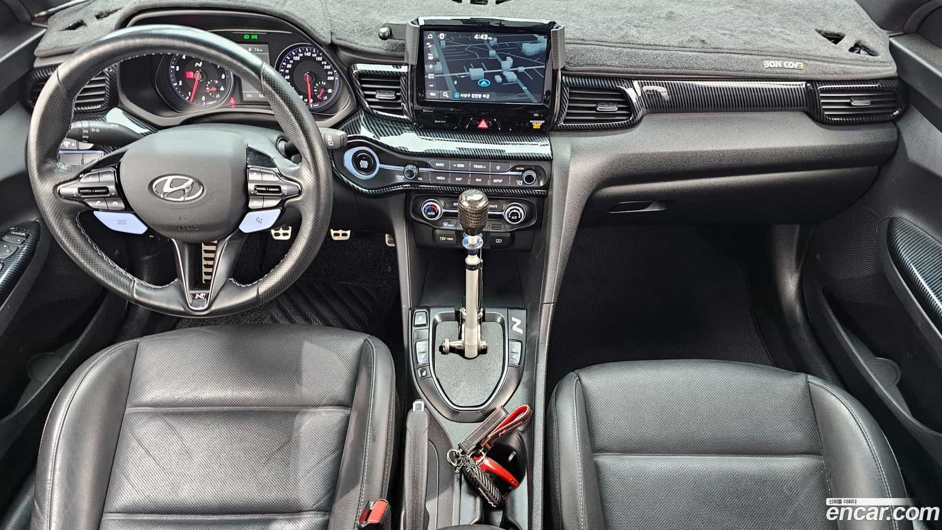 Veloster Hyundai 2018.9-INNER-007