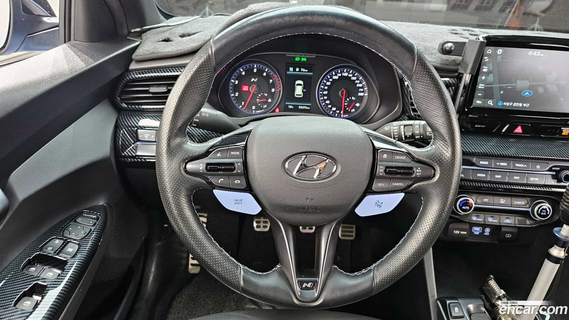Veloster Hyundai 2018.9-OPTION-017