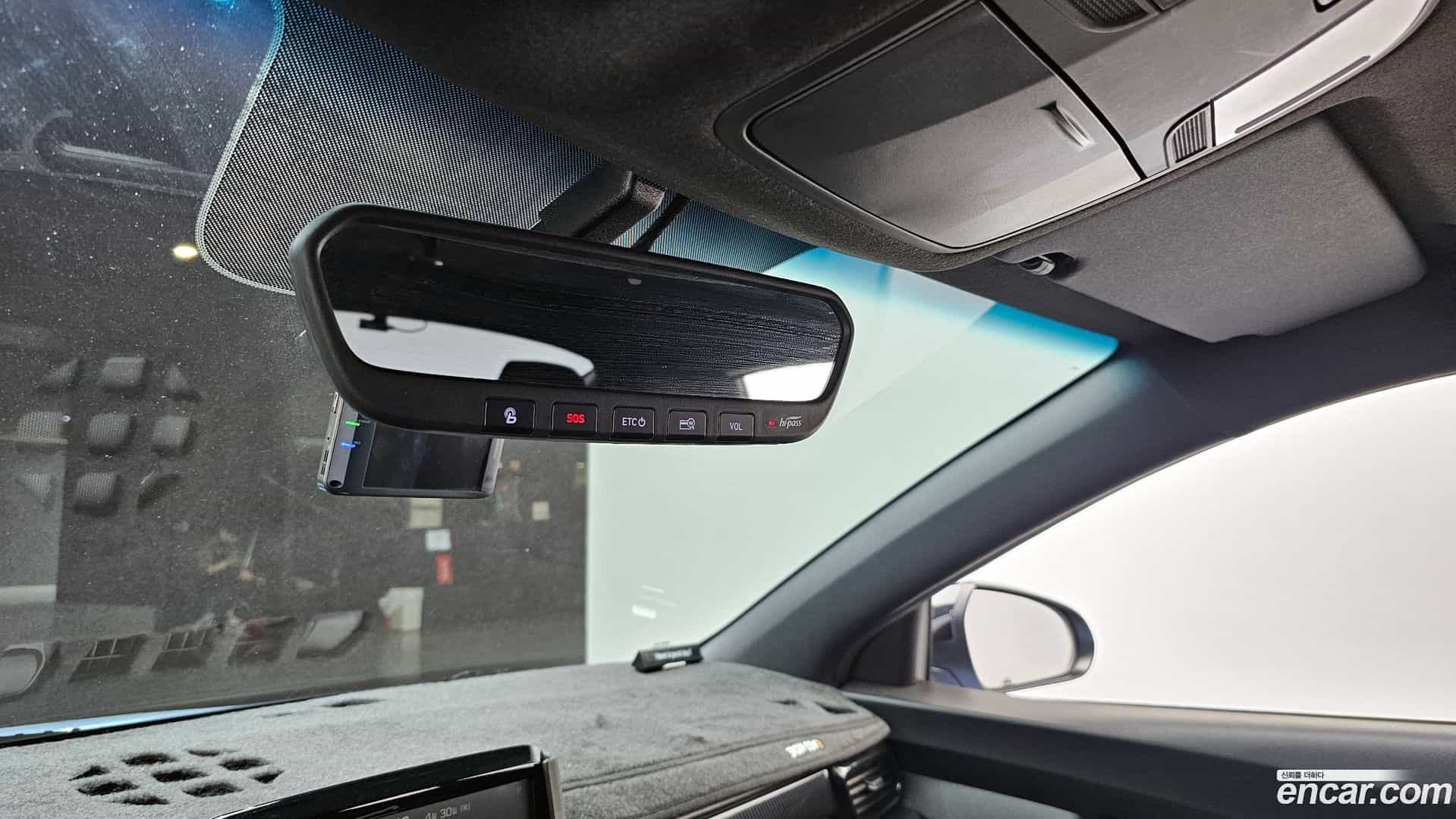 Veloster Hyundai 2018.9-OPTION-023