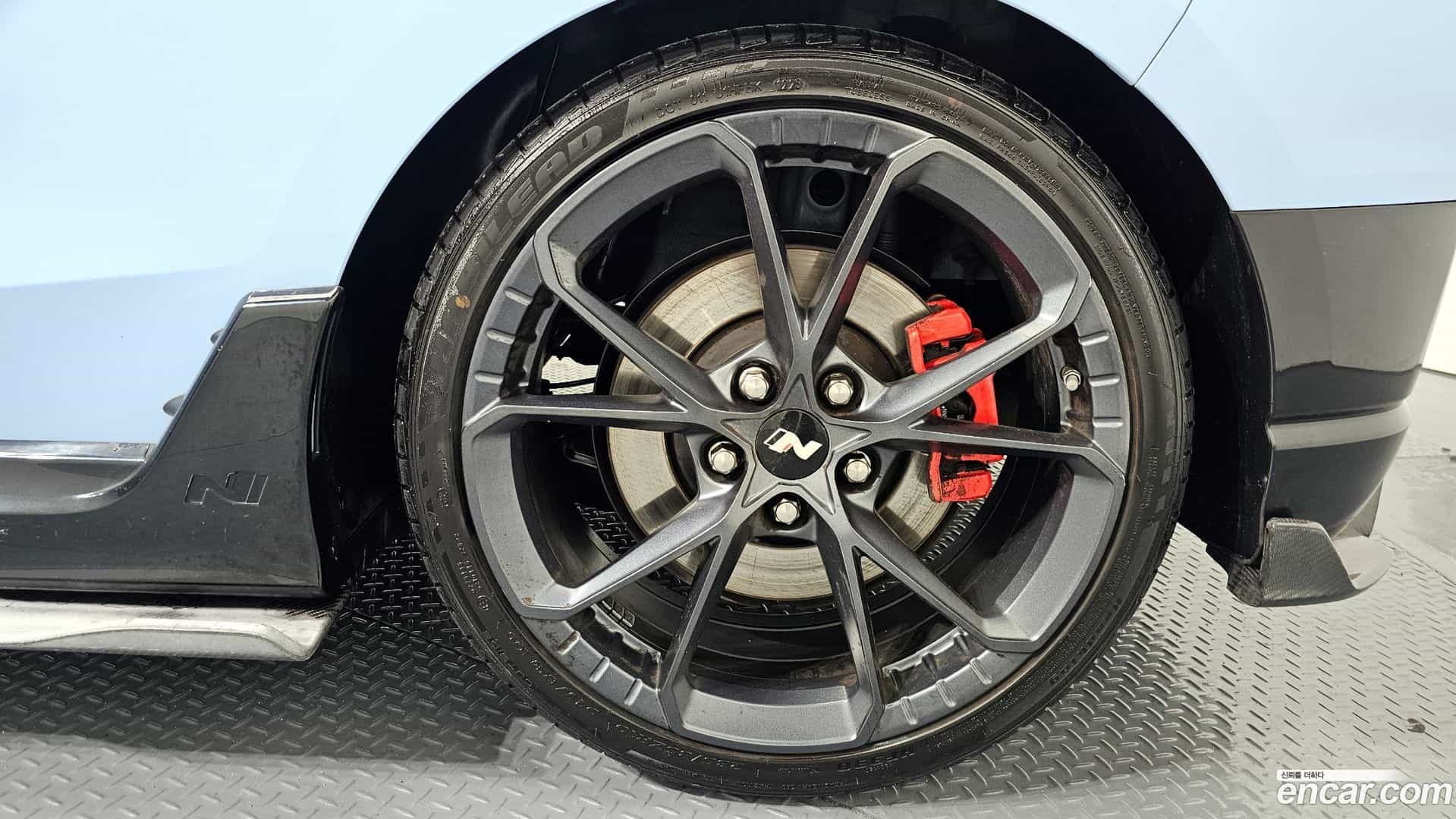 Veloster Hyundai 2018.9-OUTER-031