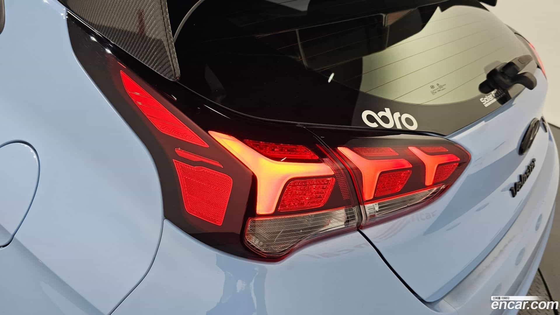 Veloster Hyundai 2018.9-OUTER-033