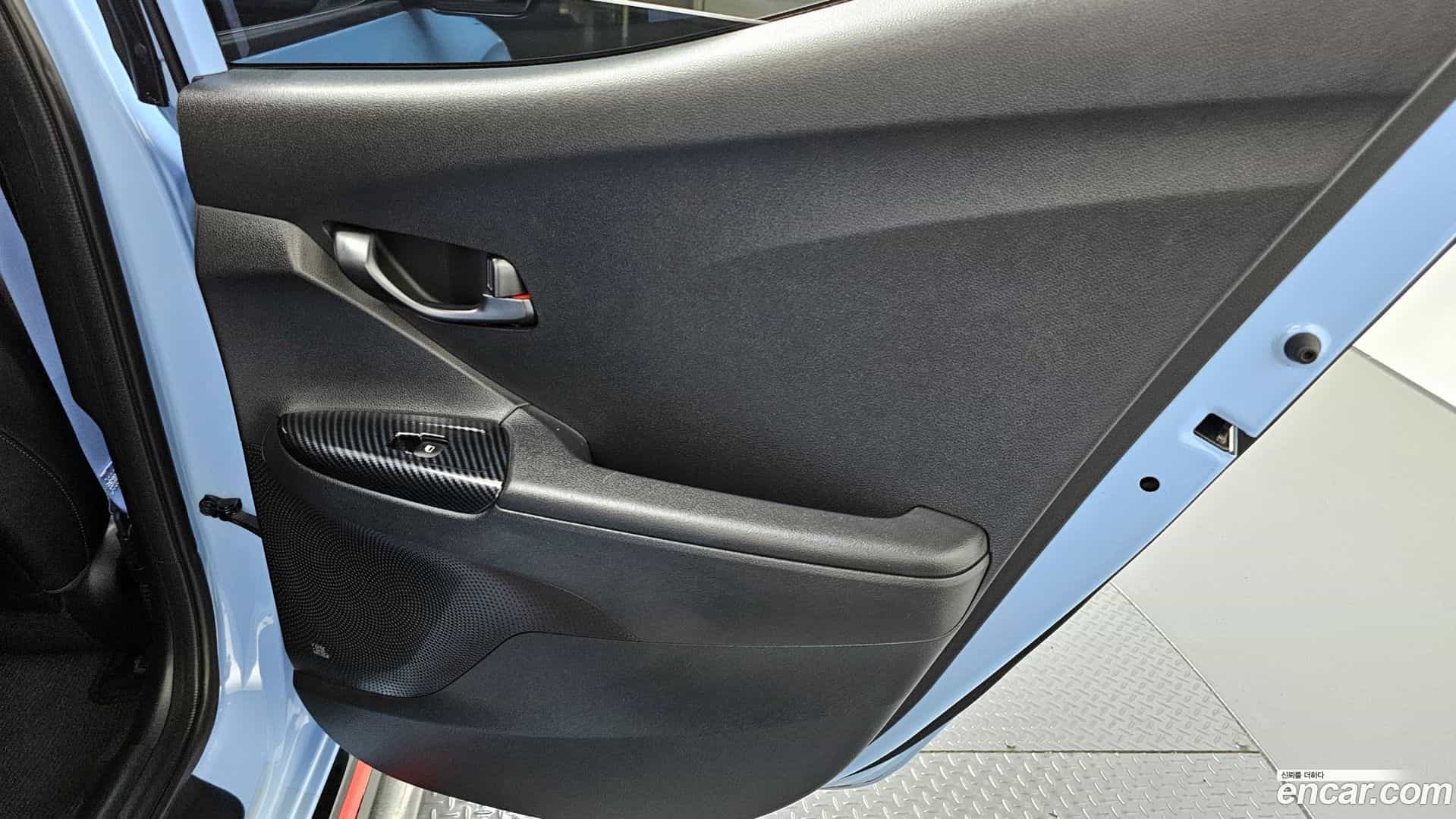 Veloster Hyundai 2018.9-INNER-035