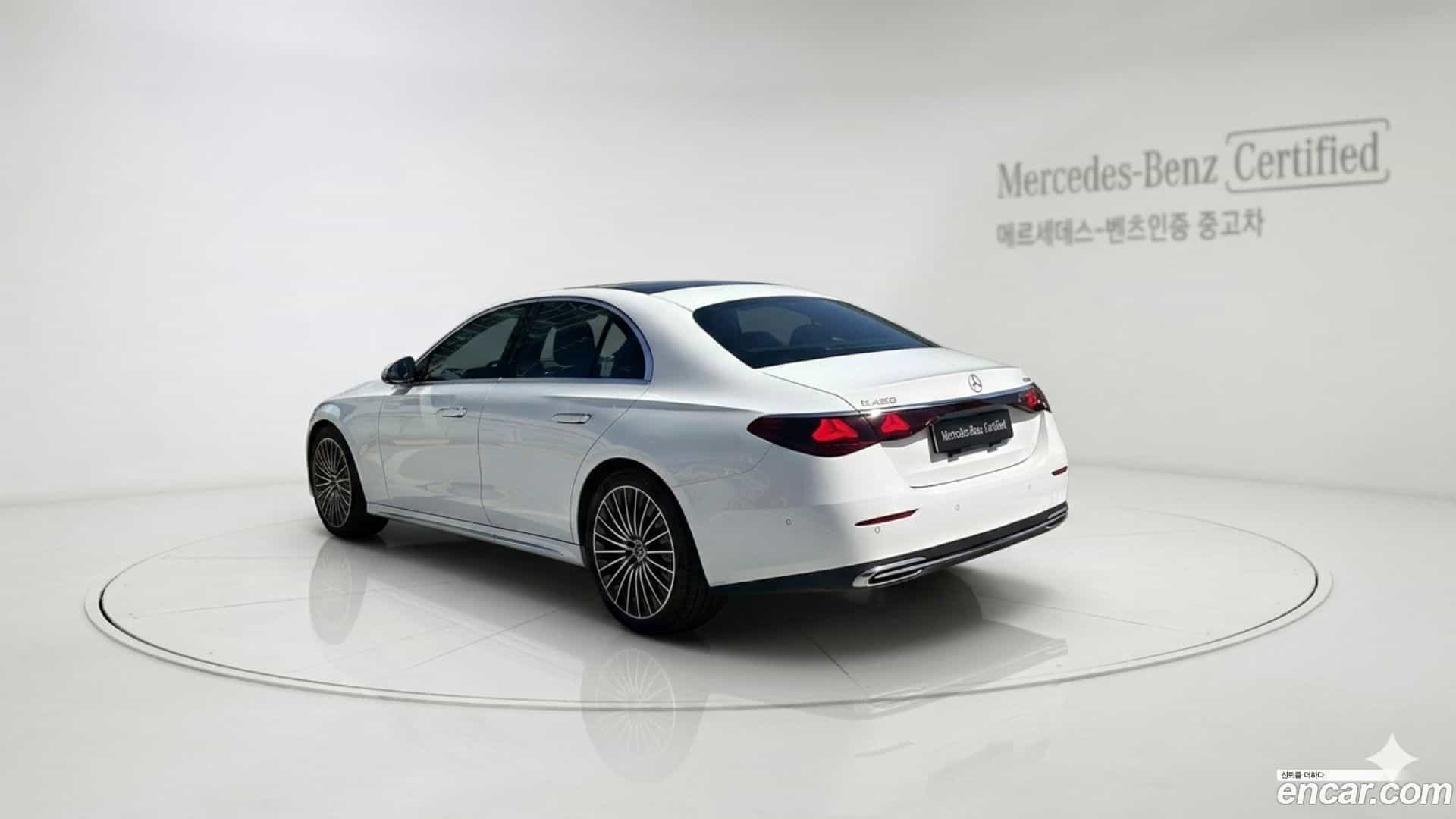E-Class Mercedes-Benz 2025.7-OUTER-003