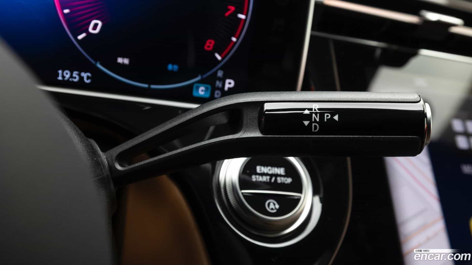 E-Class Mercedes-Benz 2025.7-INNER-009