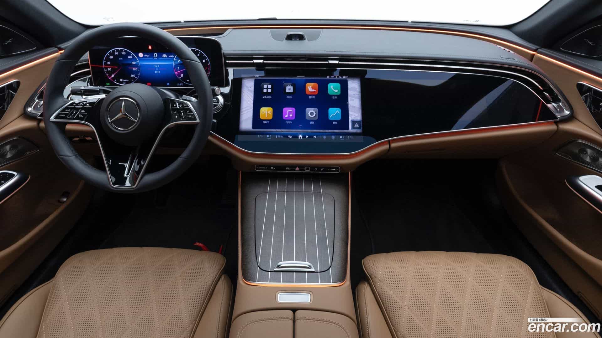 E-Class Mercedes-Benz 2025.7-INNER-010
