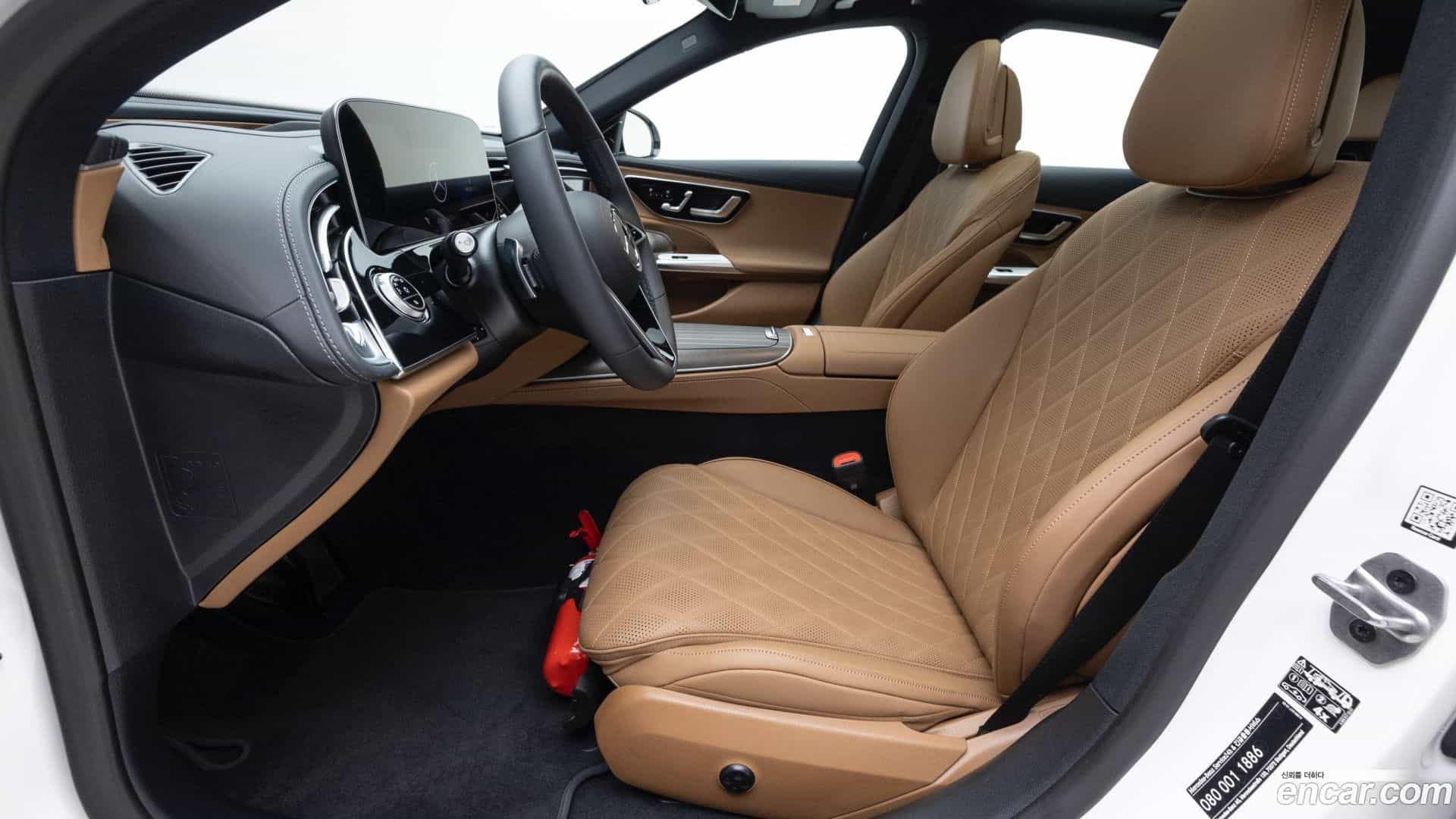 E-Class Mercedes-Benz 2025.7-OPTION-017