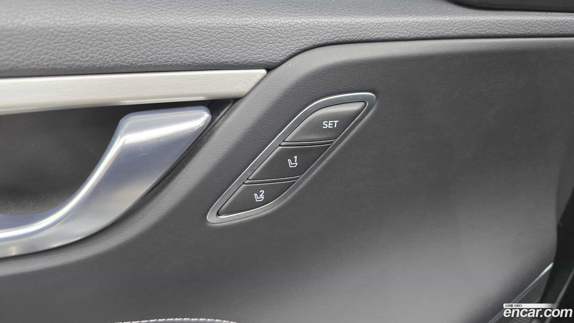 Grandeur Hyundai 2019.3-OPTION-023