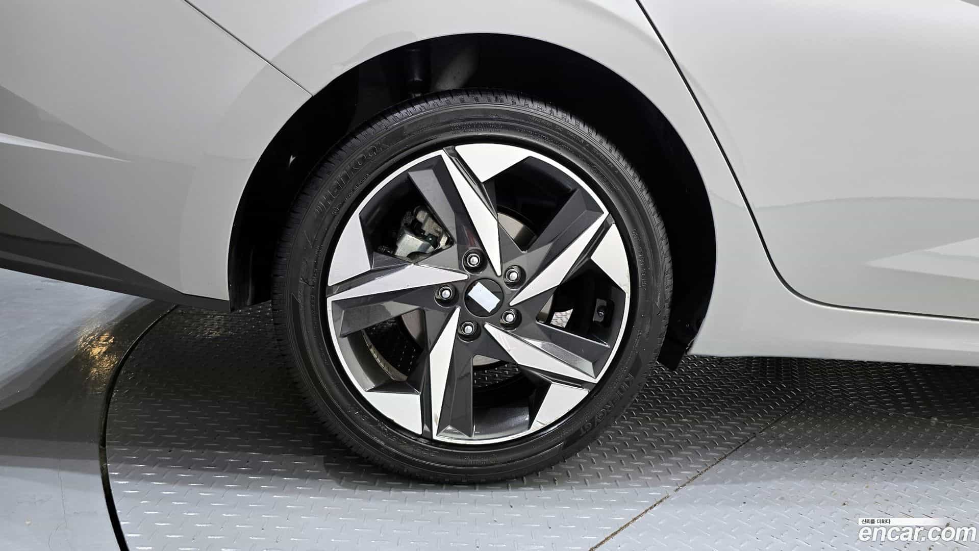 AVANTE Hyundai 2023.2-OUTER-005