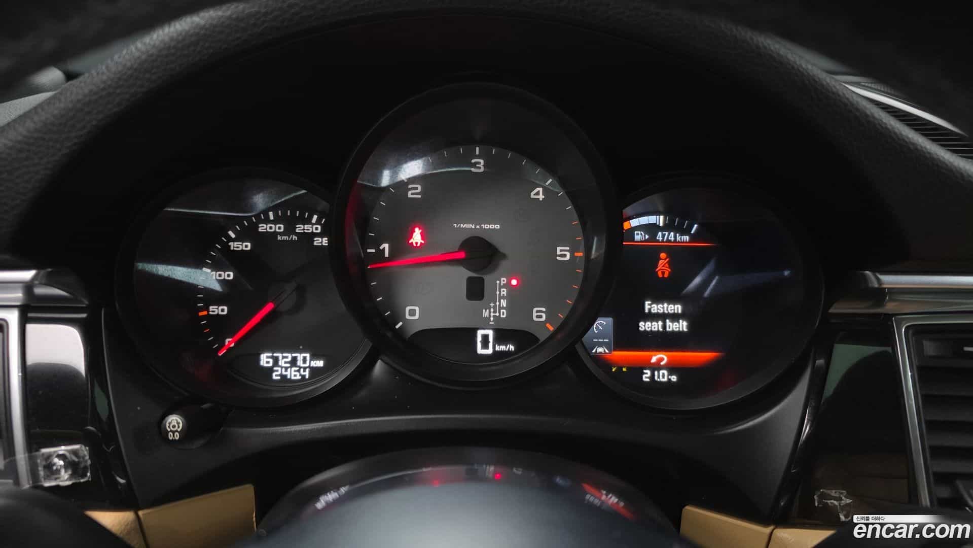 Macan Porsche 2016.4-INNER-008