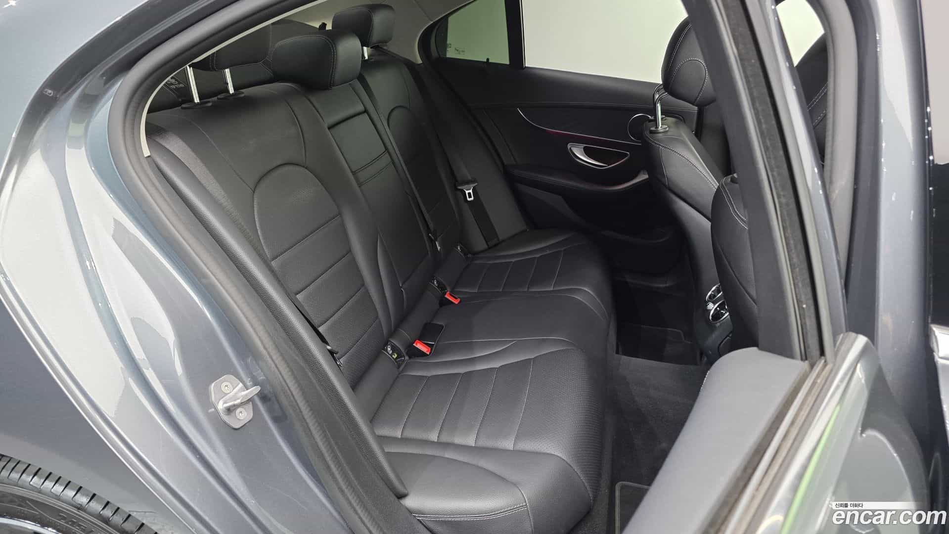 C-Class Mercedes-Benz 2019.8-OPTION-015