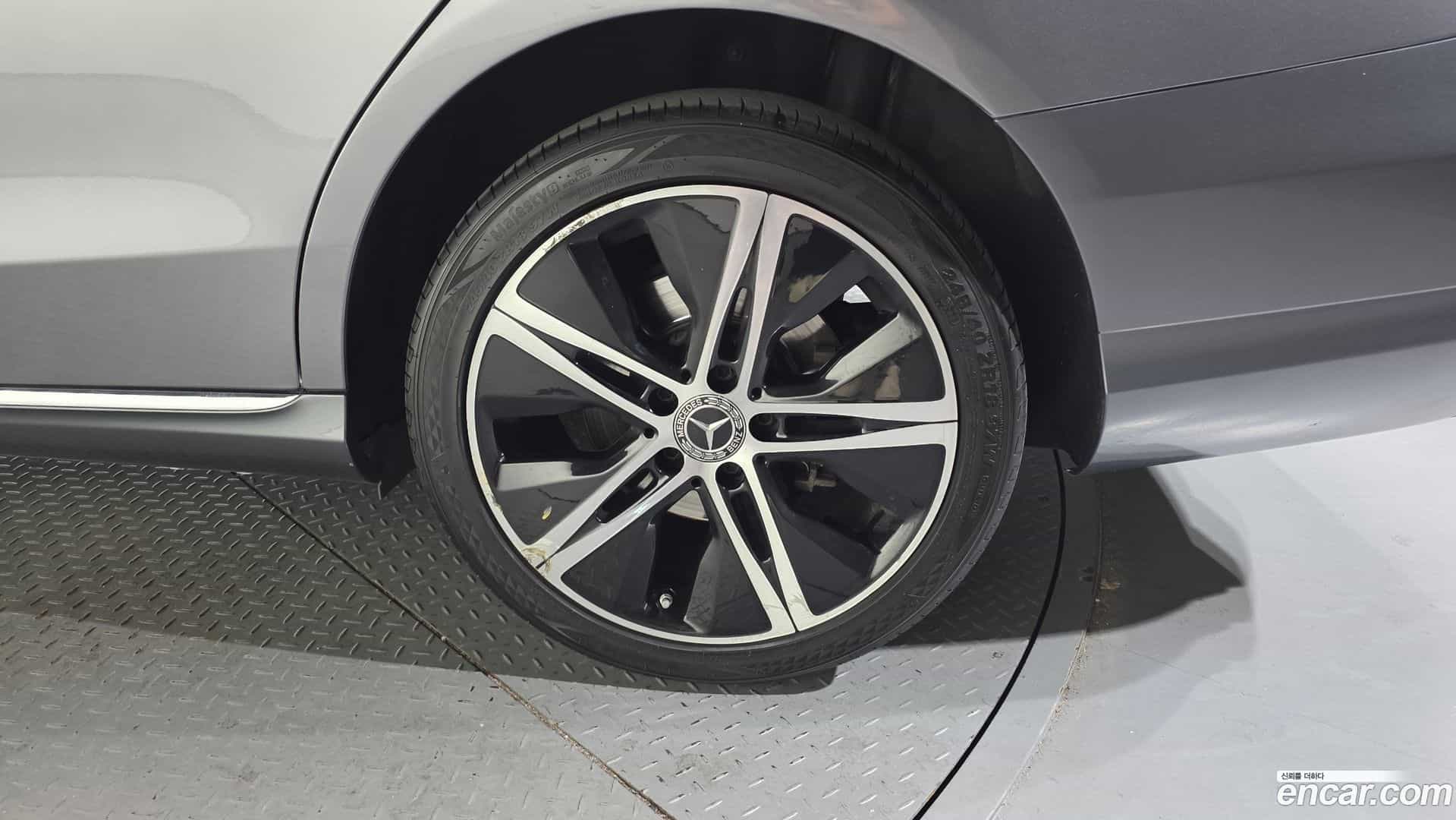 C-Class Mercedes-Benz 2019.8-OUTER-031