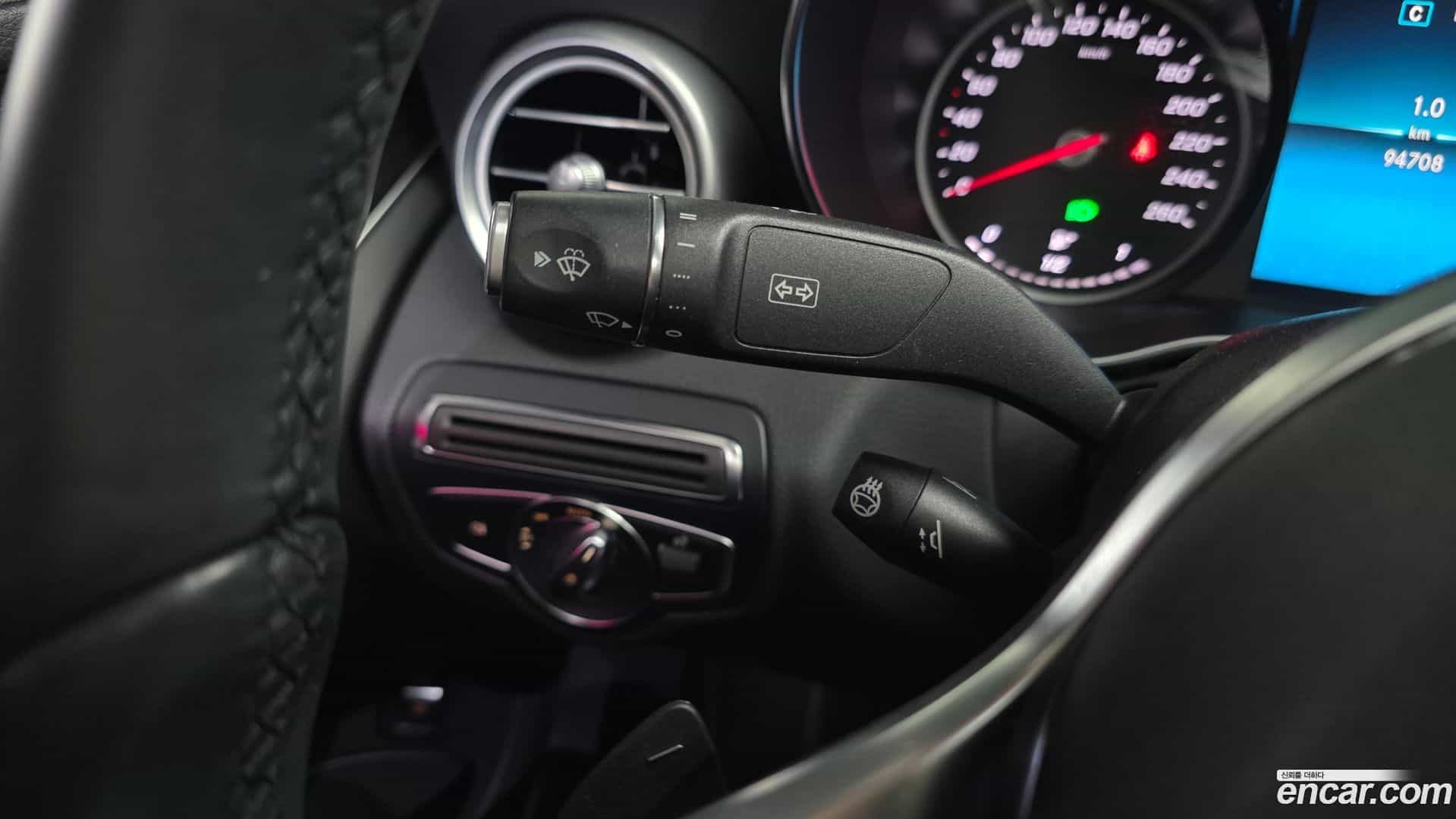 C-Class Mercedes-Benz 2019.8-OPTION-040