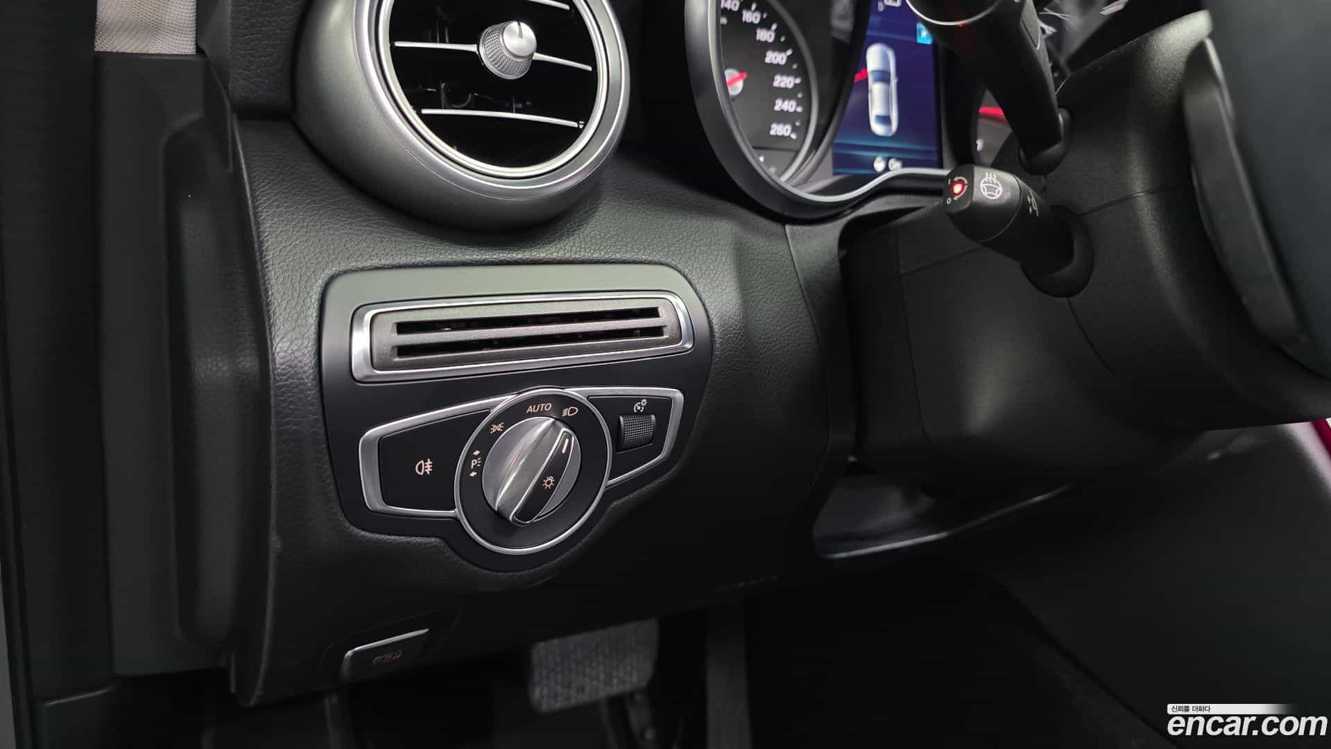 C-Class Mercedes-Benz 2019.8-OPTION-041