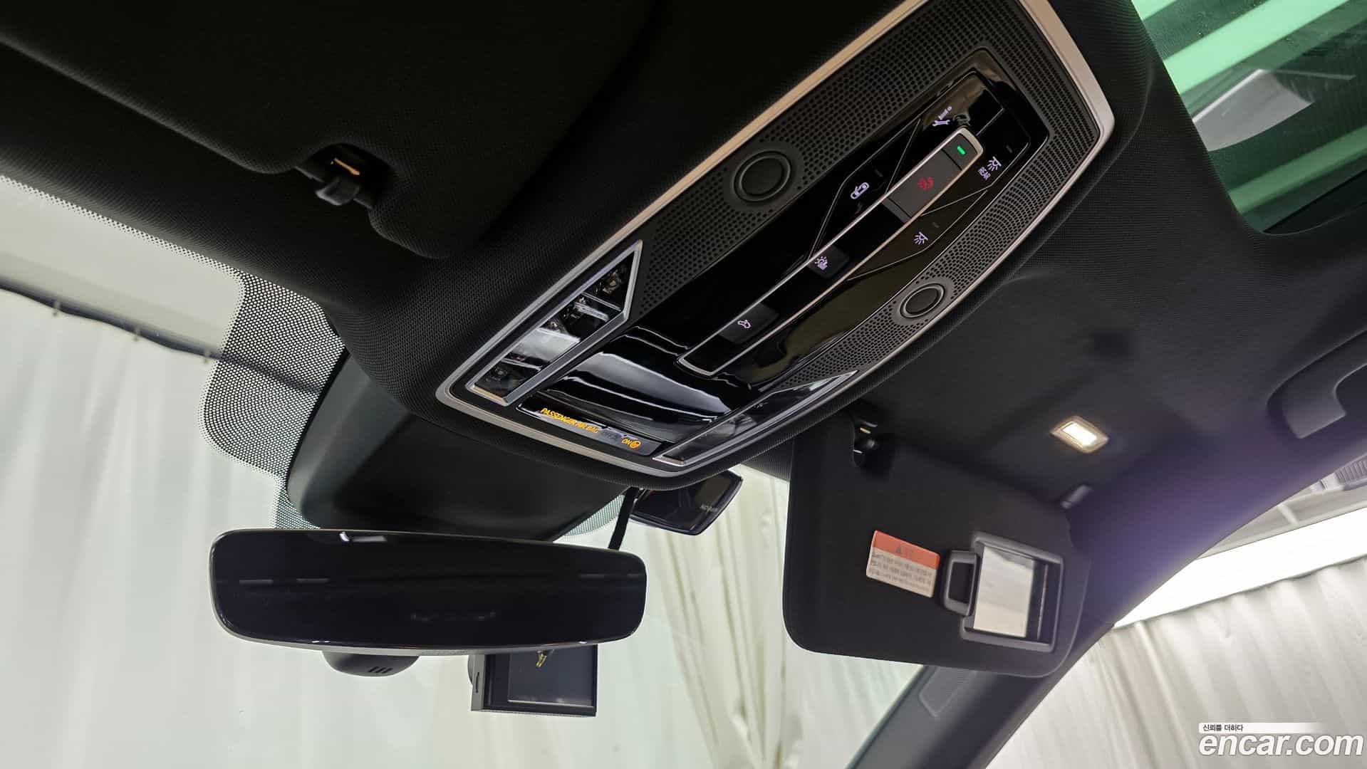 A8 Audi 2020.5-OPTION-045