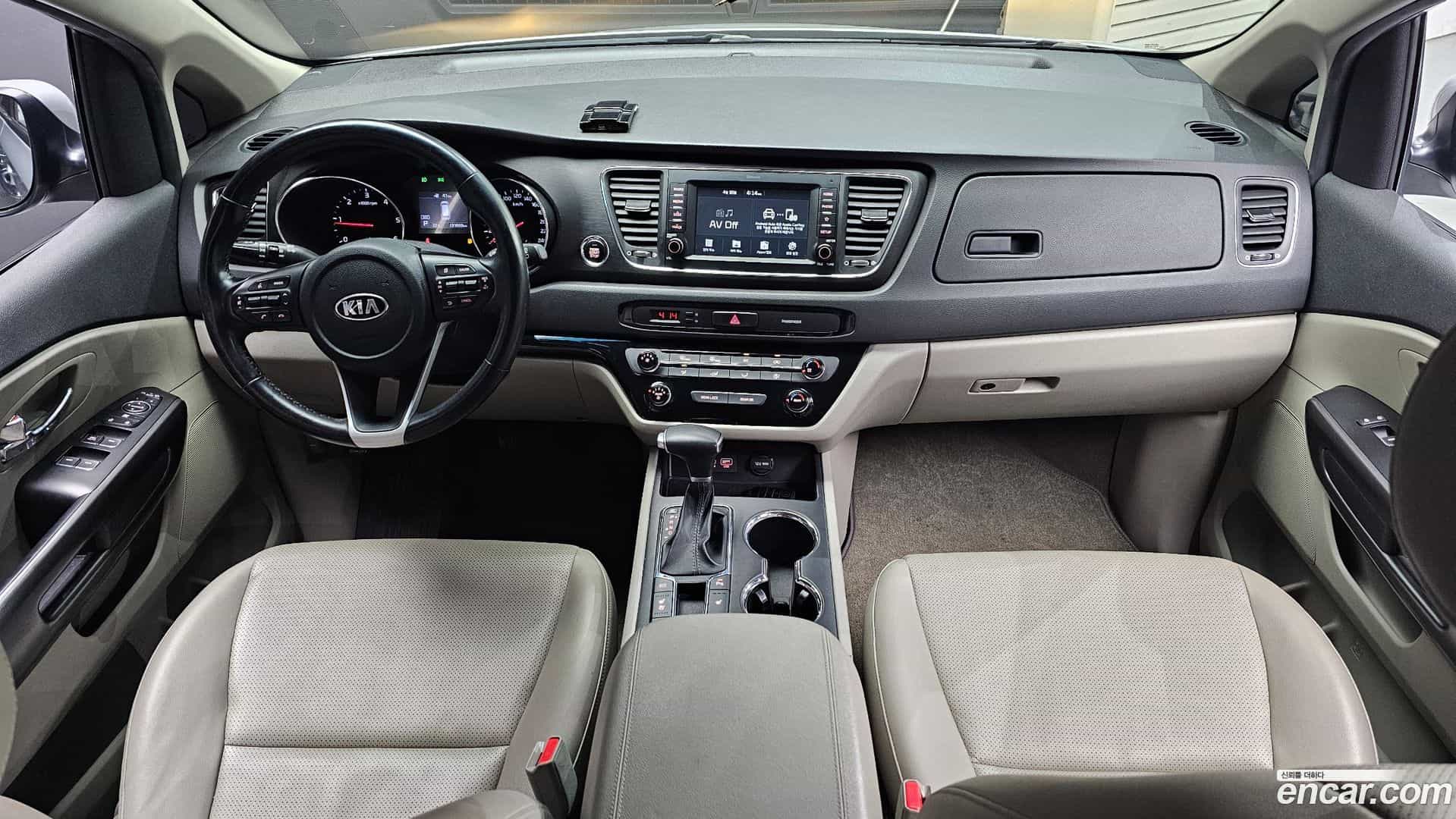 Canival Kia 2018.2-INNER-007