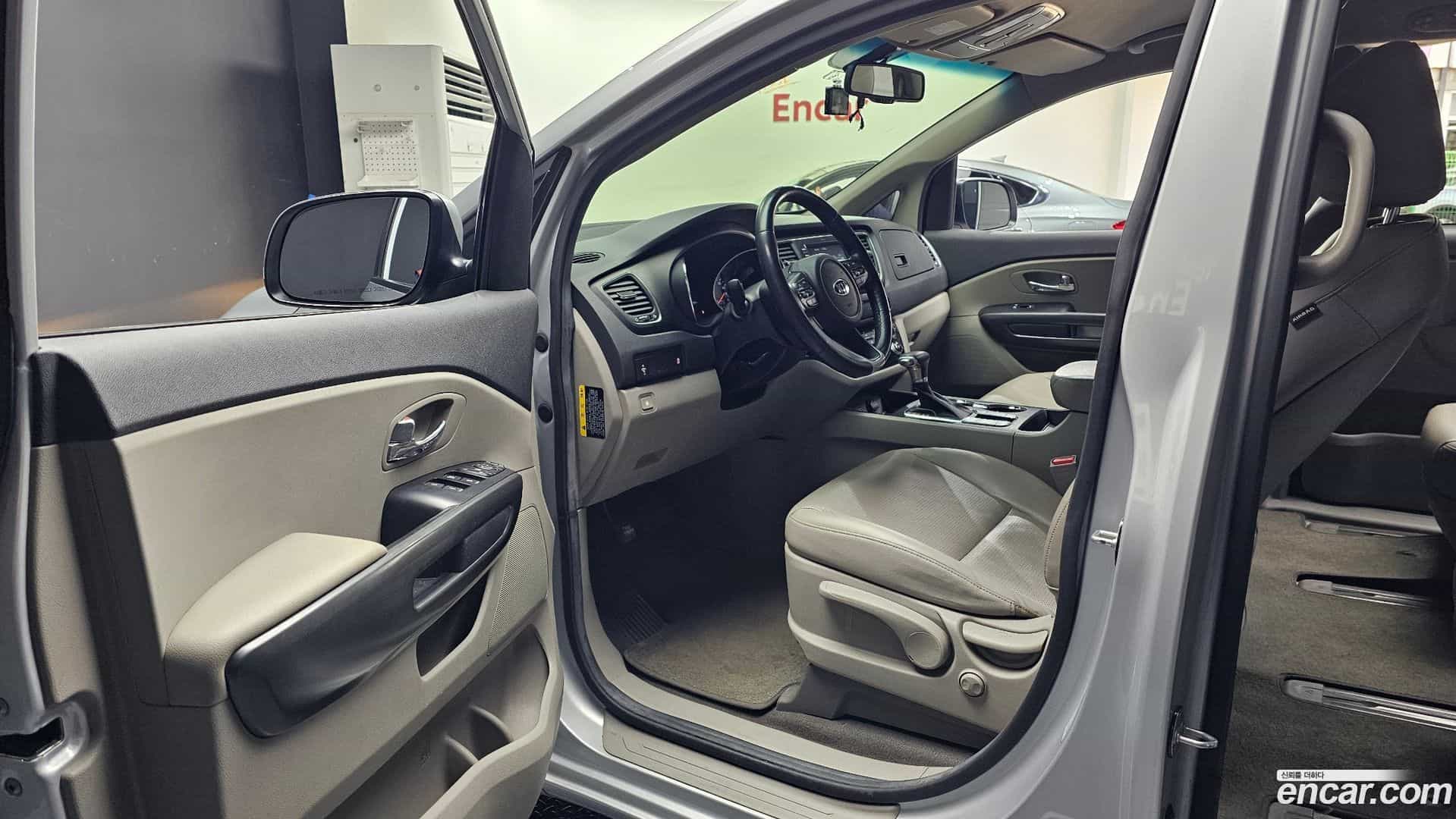 Canival Kia 2018.2-INNER-010