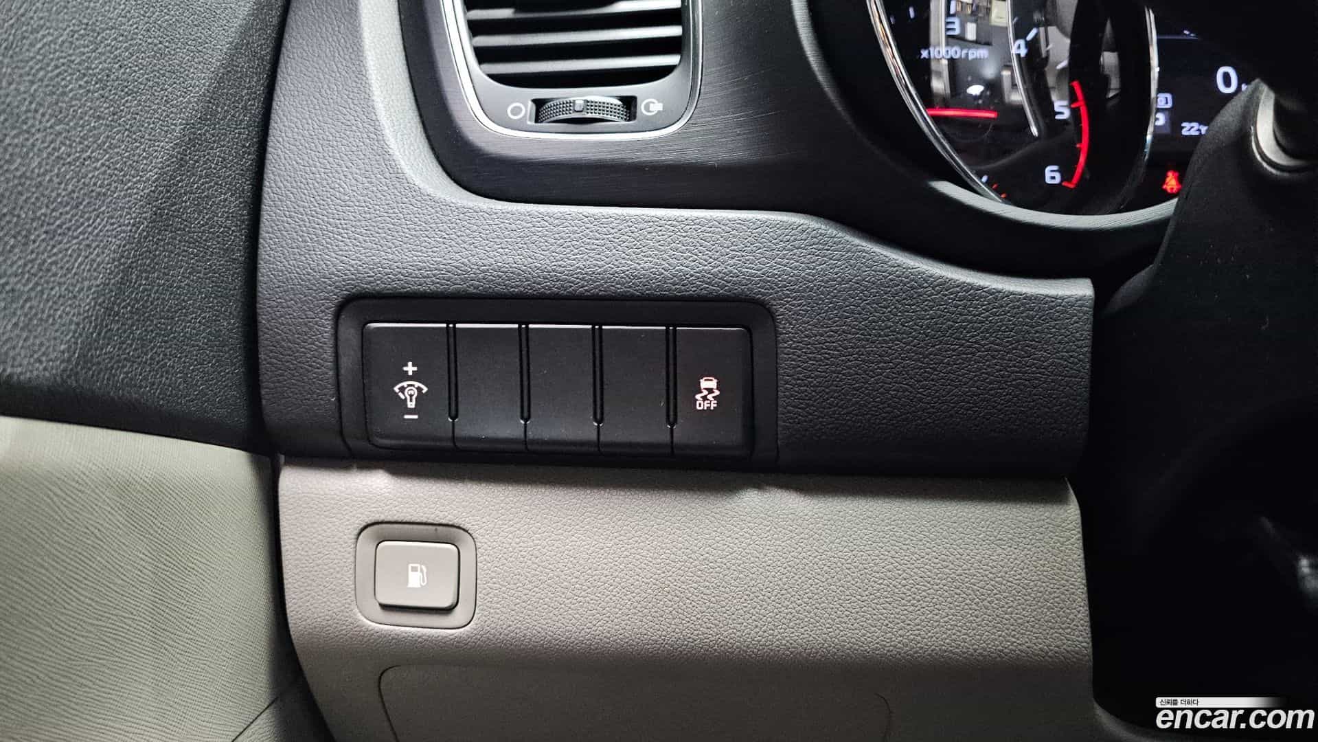 Canival Kia 2018.2-OPTION-042
