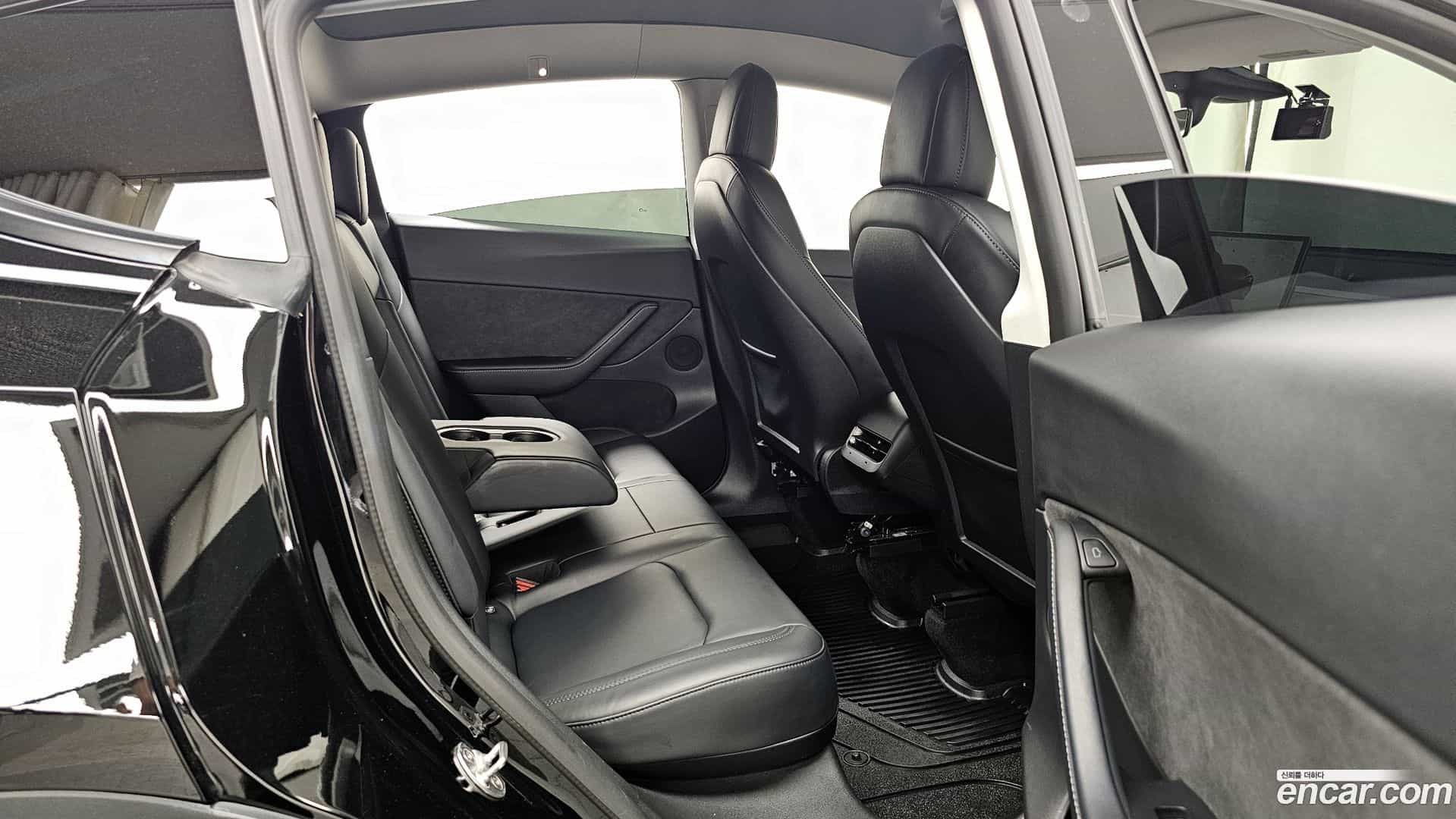 Model Y Tesla 2022.4-OPTION-016