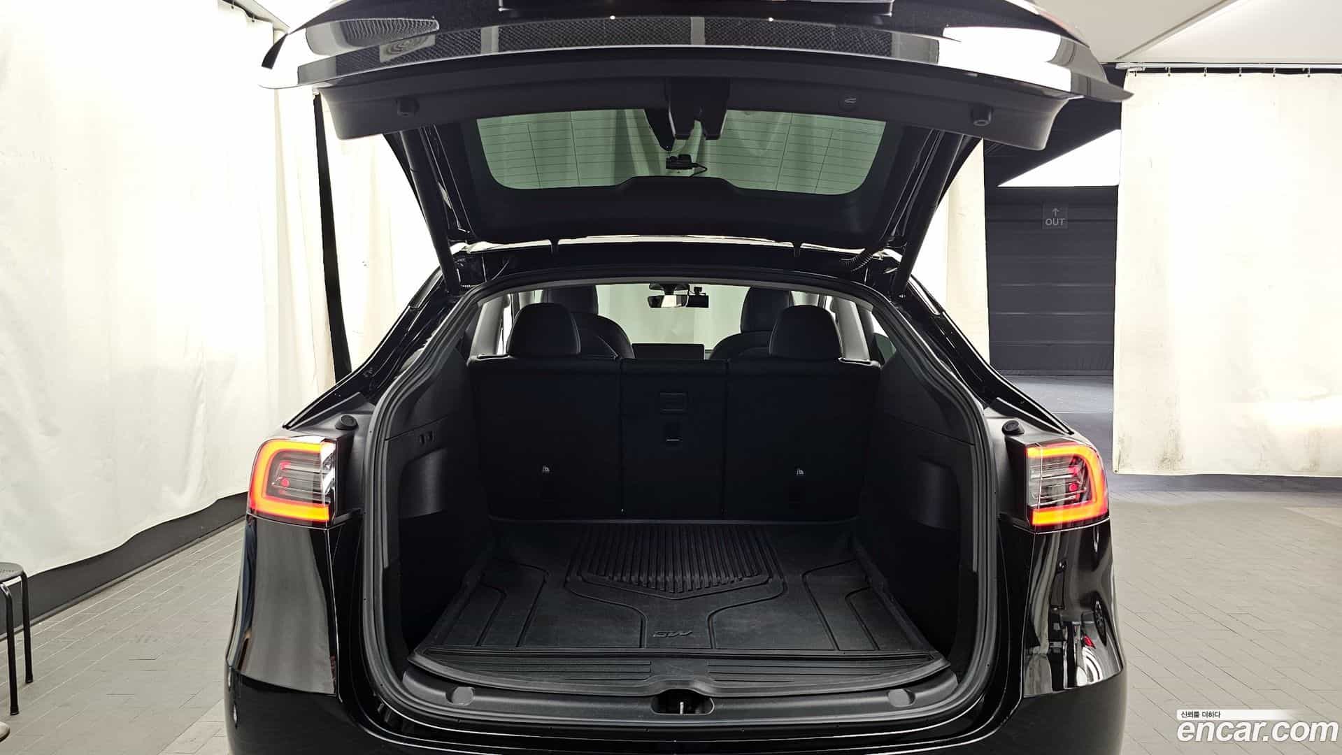 Model Y Tesla 2022.4-OPTION-024