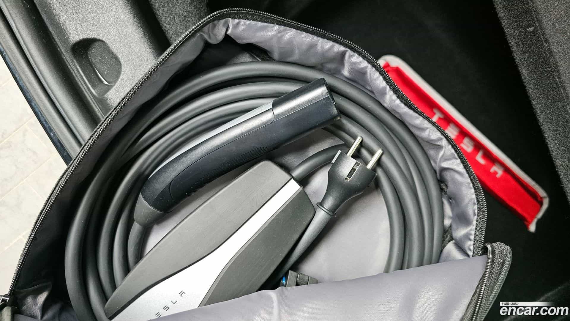 Model Y Tesla 2022.4-OPTION-044