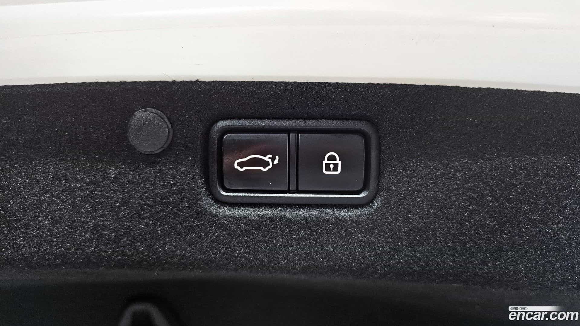 Grandeur Hyundai 2019.2-OPTION-024