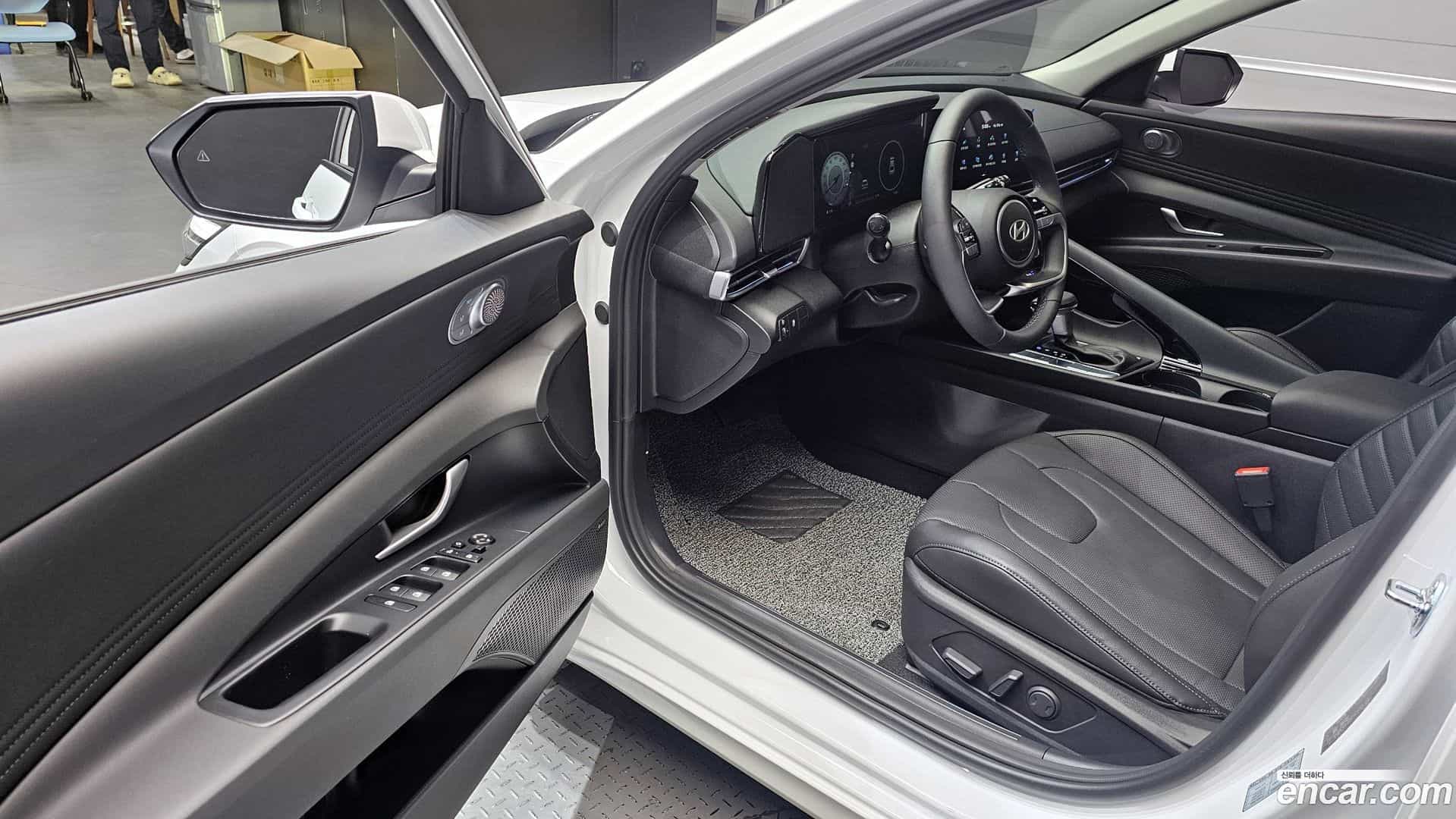 AVANTE Hyundai 2025.8-INNER-010