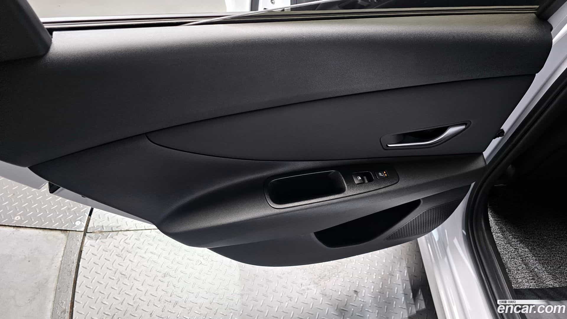 AVANTE Hyundai 2025.8-INNER-035