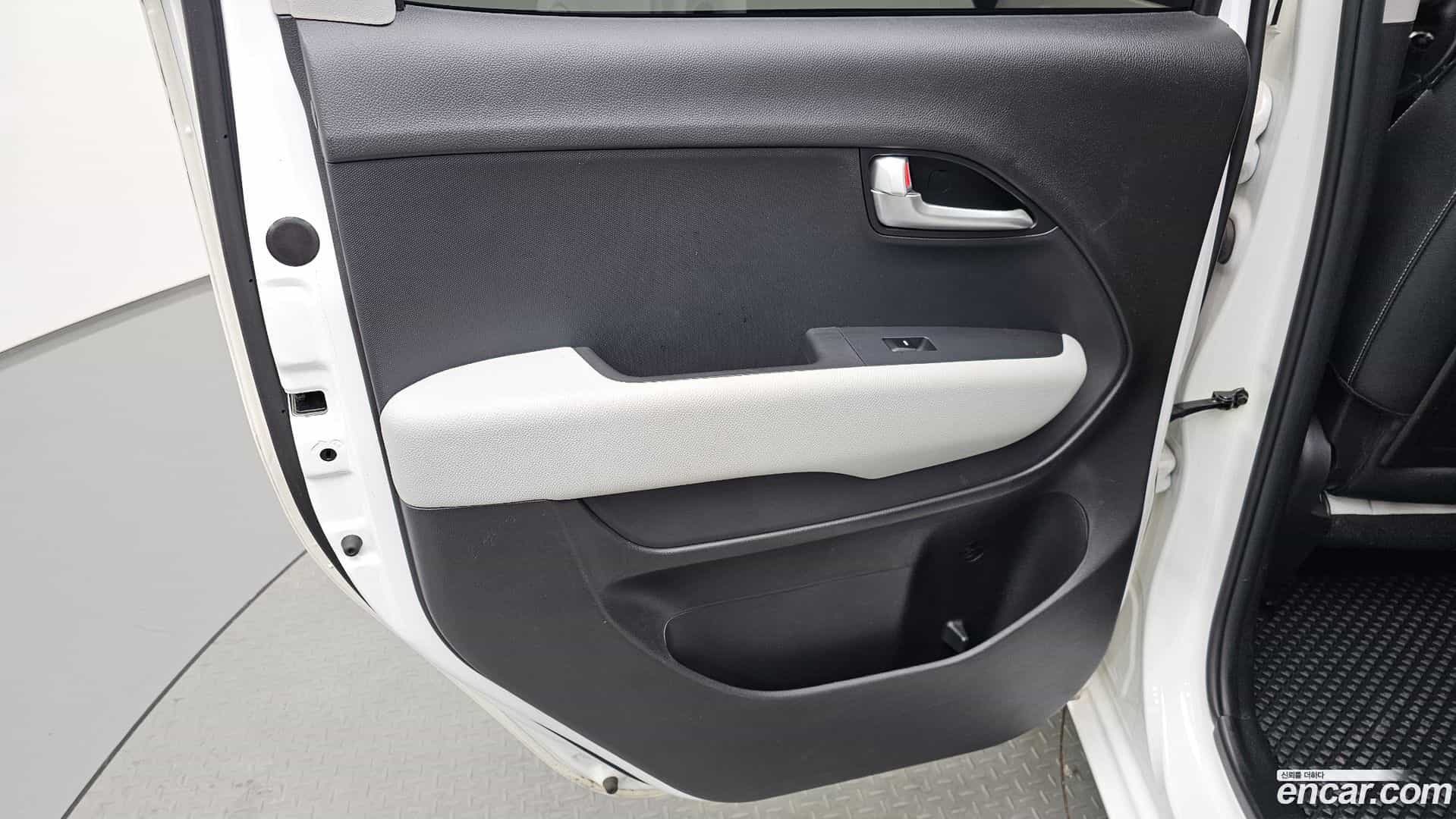 RAY Kia 2022.8-INNER-035