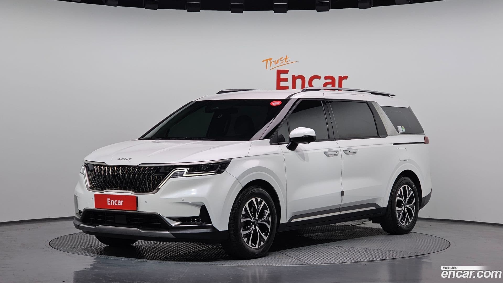 Main__Slider__Photo:Canival Kia 2021.6-0