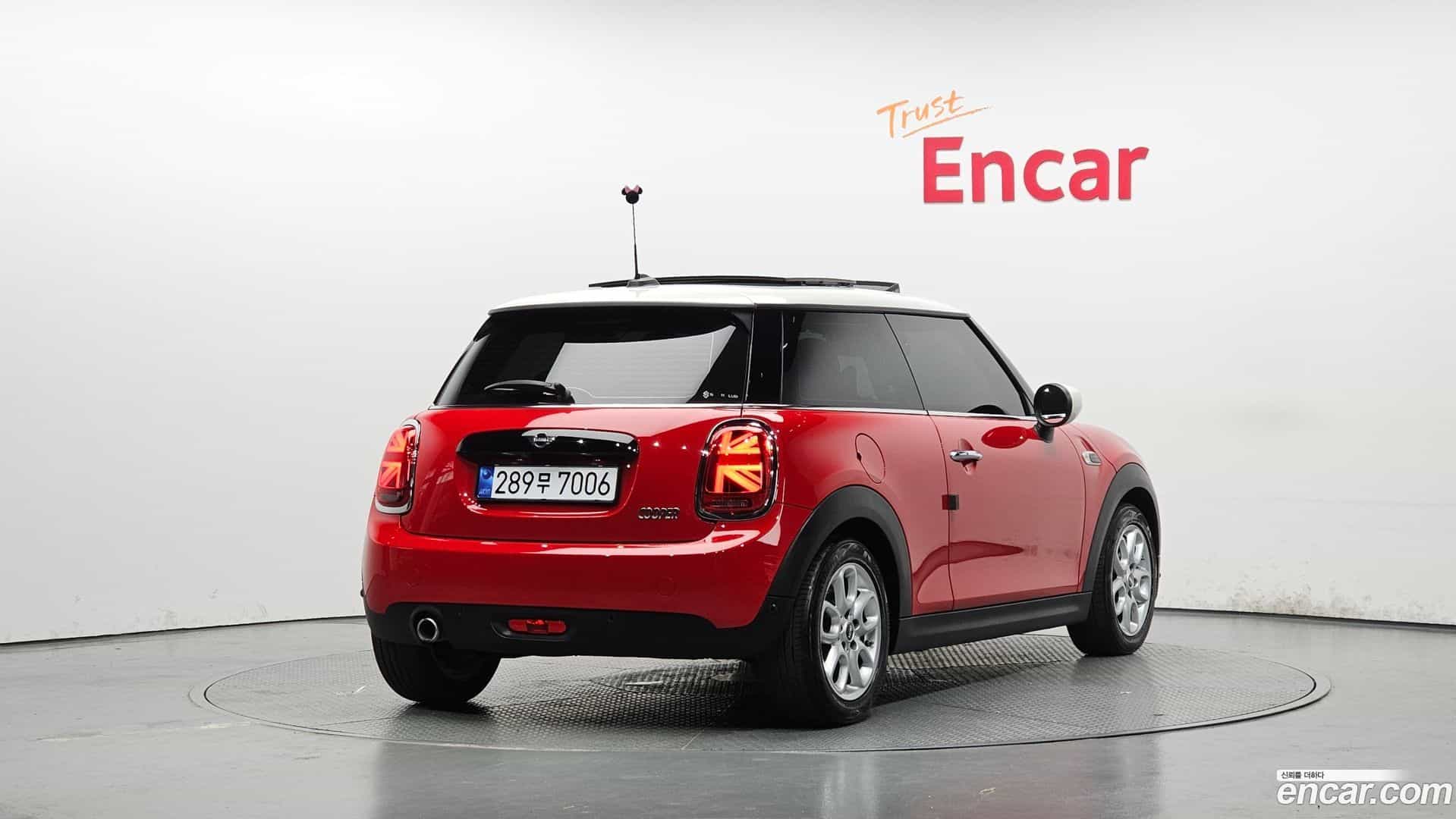 Cooper Mini 2021.5-OUTER-002