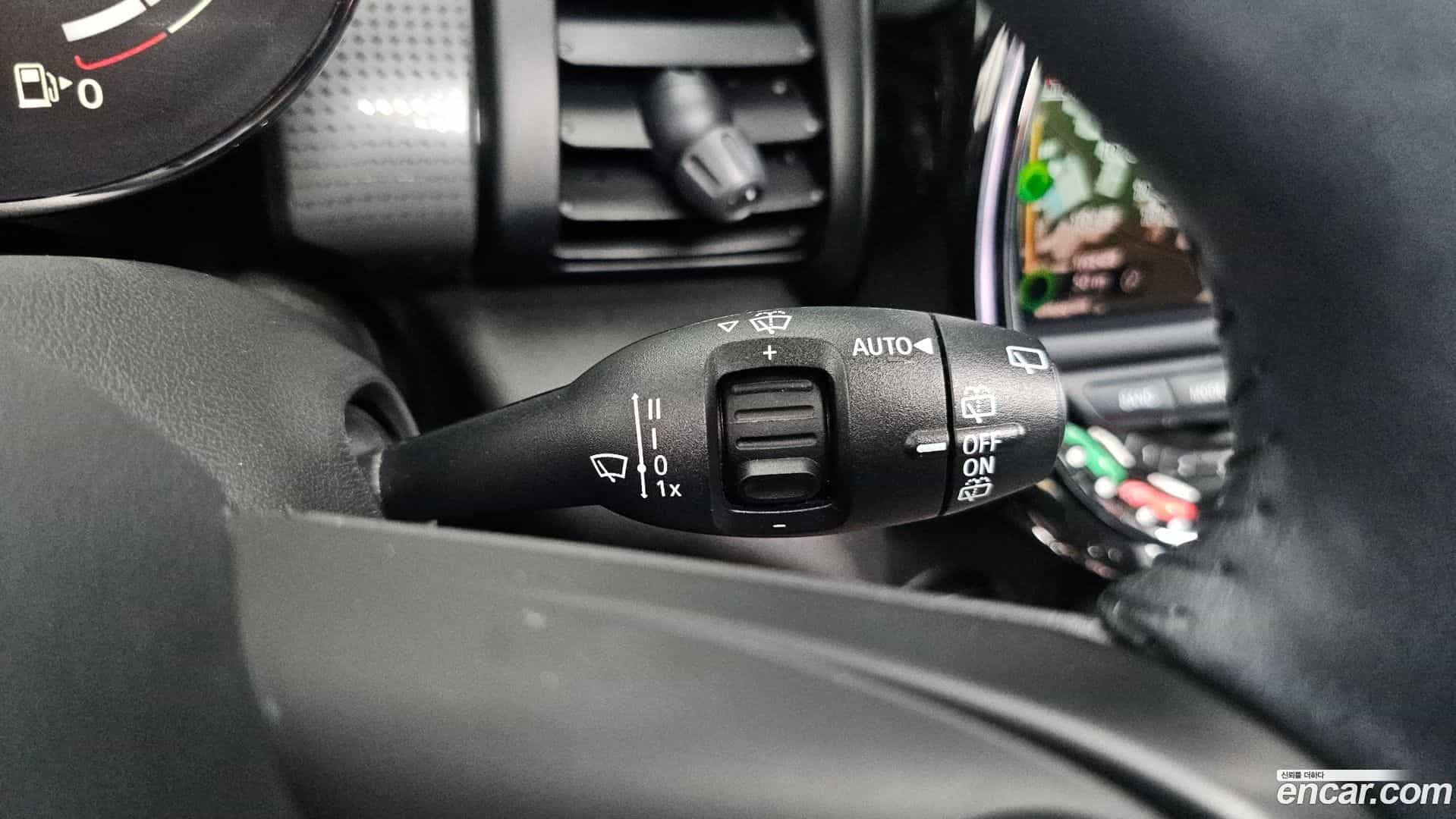 Cooper Mini 2021.5-OPTION-041