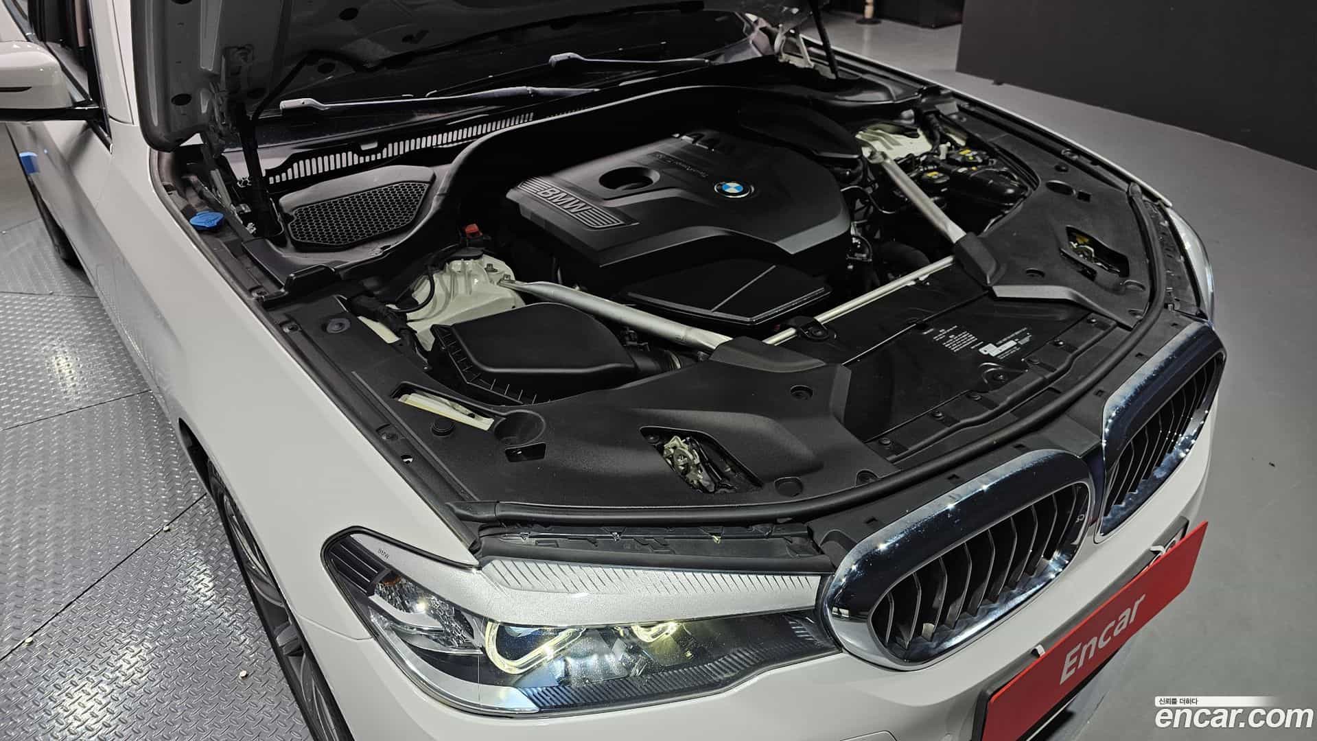 5-Series BMW 2019.5-OUTER-006