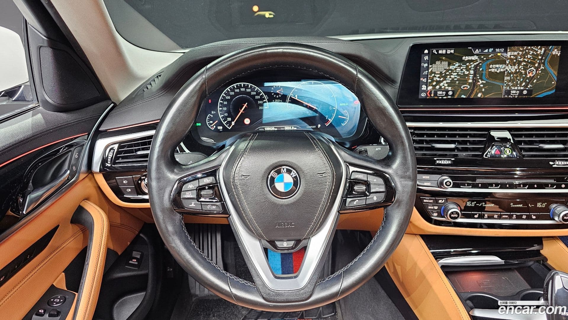 Main__Slider__Photo:5-Series BMW 2019.5-13