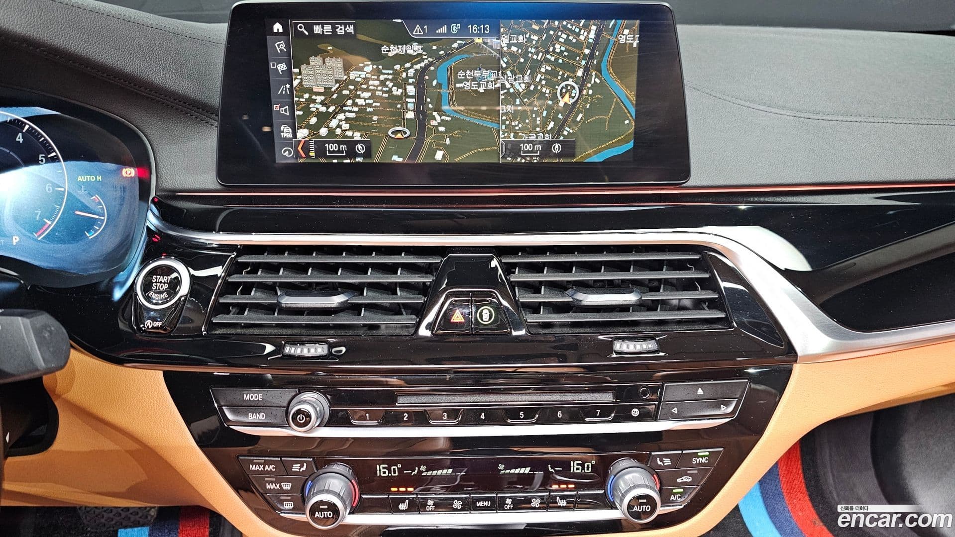 Main__Slider__Photo:5-Series BMW 2019.5-14
