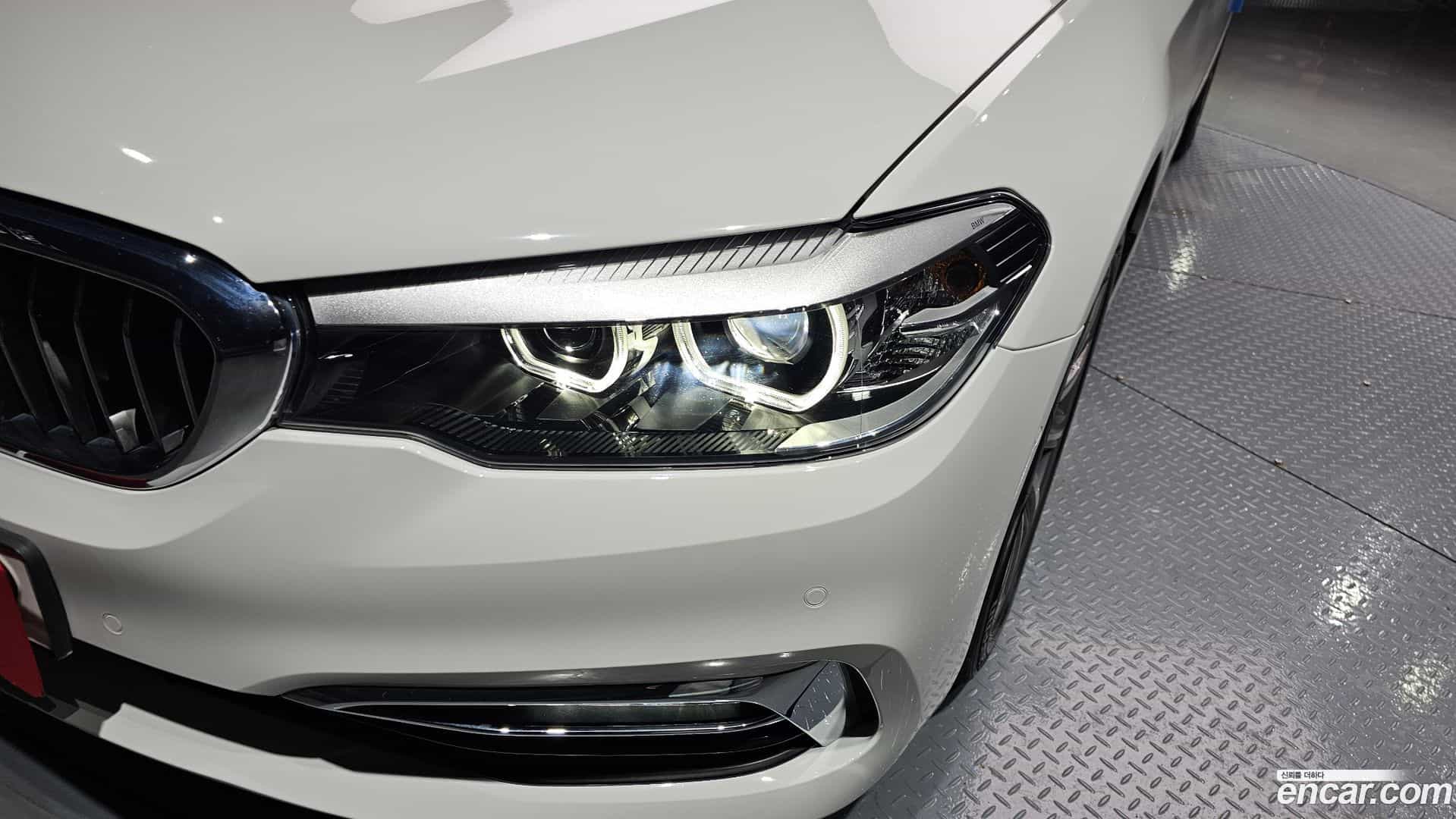 5-Series BMW 2019.5-OUTER-032