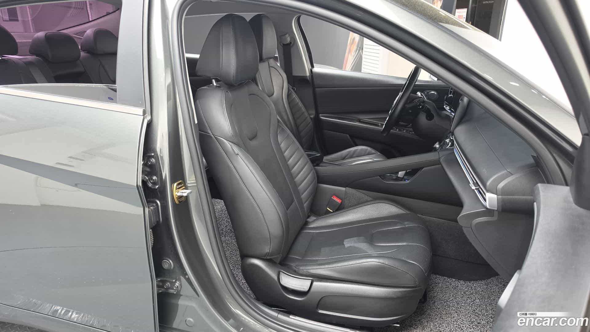 AVANTE Hyundai 2020.10-OPTION-016