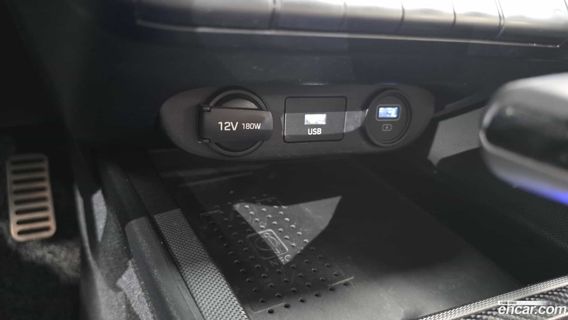 AVANTE Hyundai 2020.10-OPTION-041
